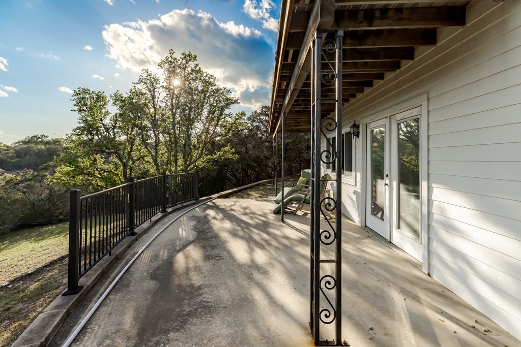 Kerrville, Texas, 78028, United States, 4 Bedrooms Bedrooms, ,4 BathroomsBathrooms,Residential,For Sale,1921517