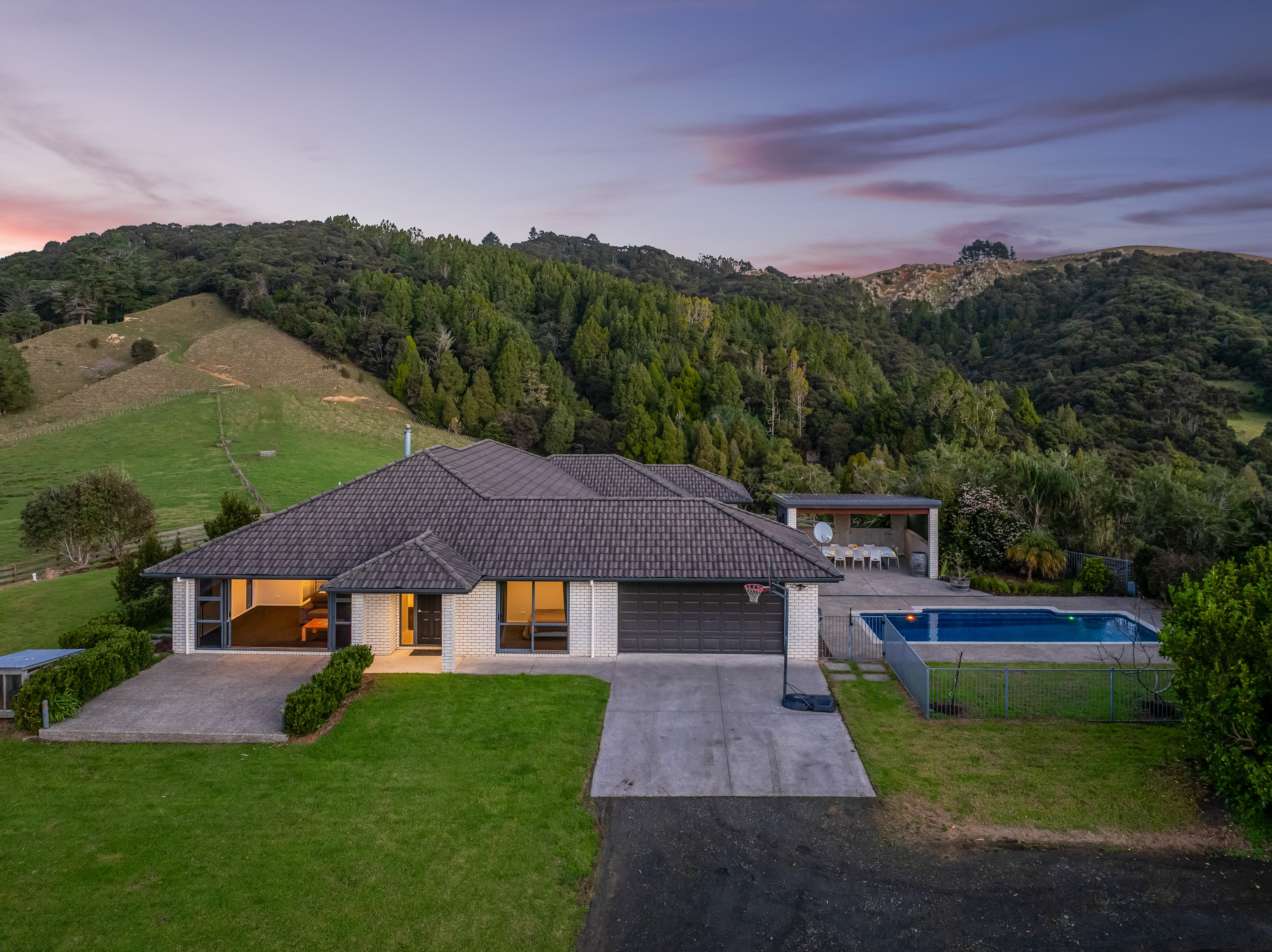  42 Rauhori Road, Makarau, Auckland - 物件實景