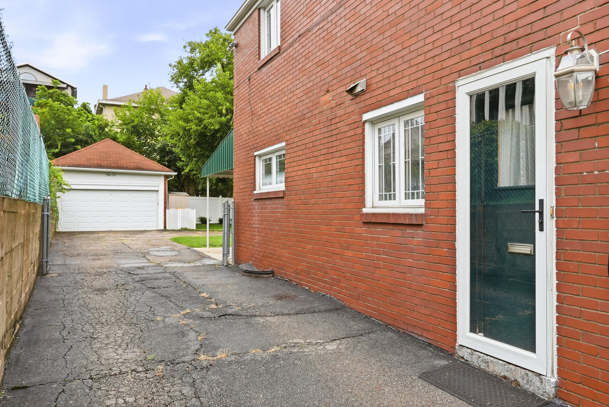 2722 Espy Avenue, Pittsburgh, PA 15216 - 物件實景