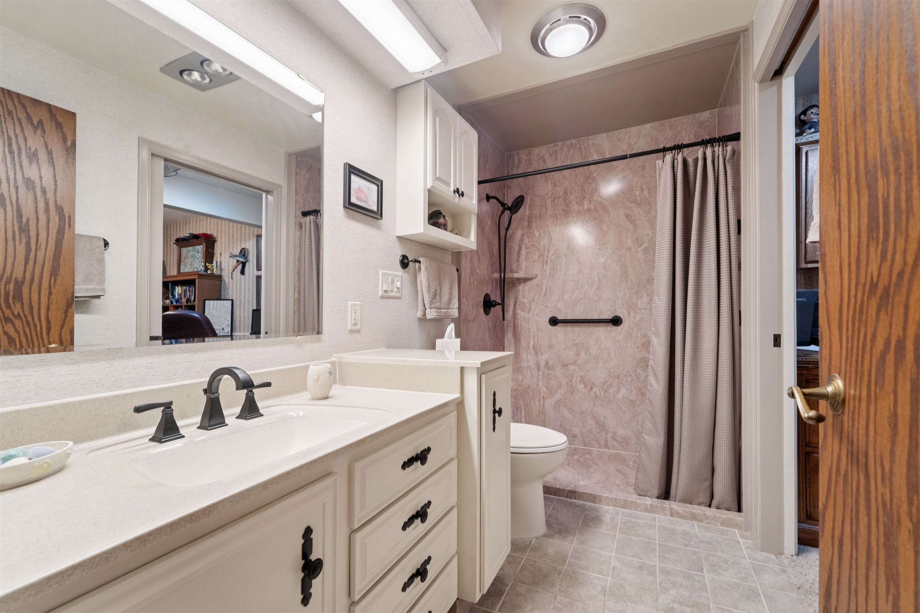 APPLETON, Wisconsin, 54914, United States, 3 Bedrooms Bedrooms, ,3 BathroomsBathrooms,Residential,For Sale,1911879