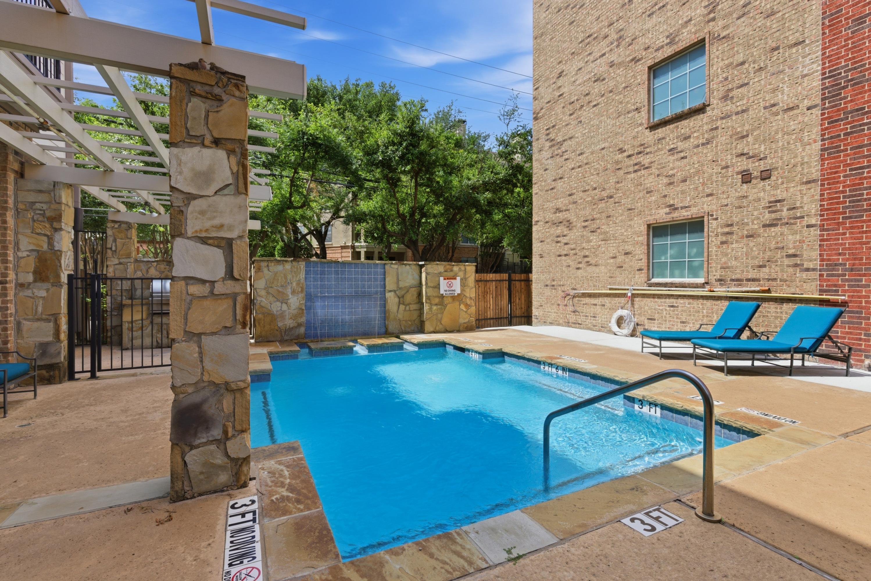  Lock-and-Leave Retreat in Downtown Fort Worth - 物件實景