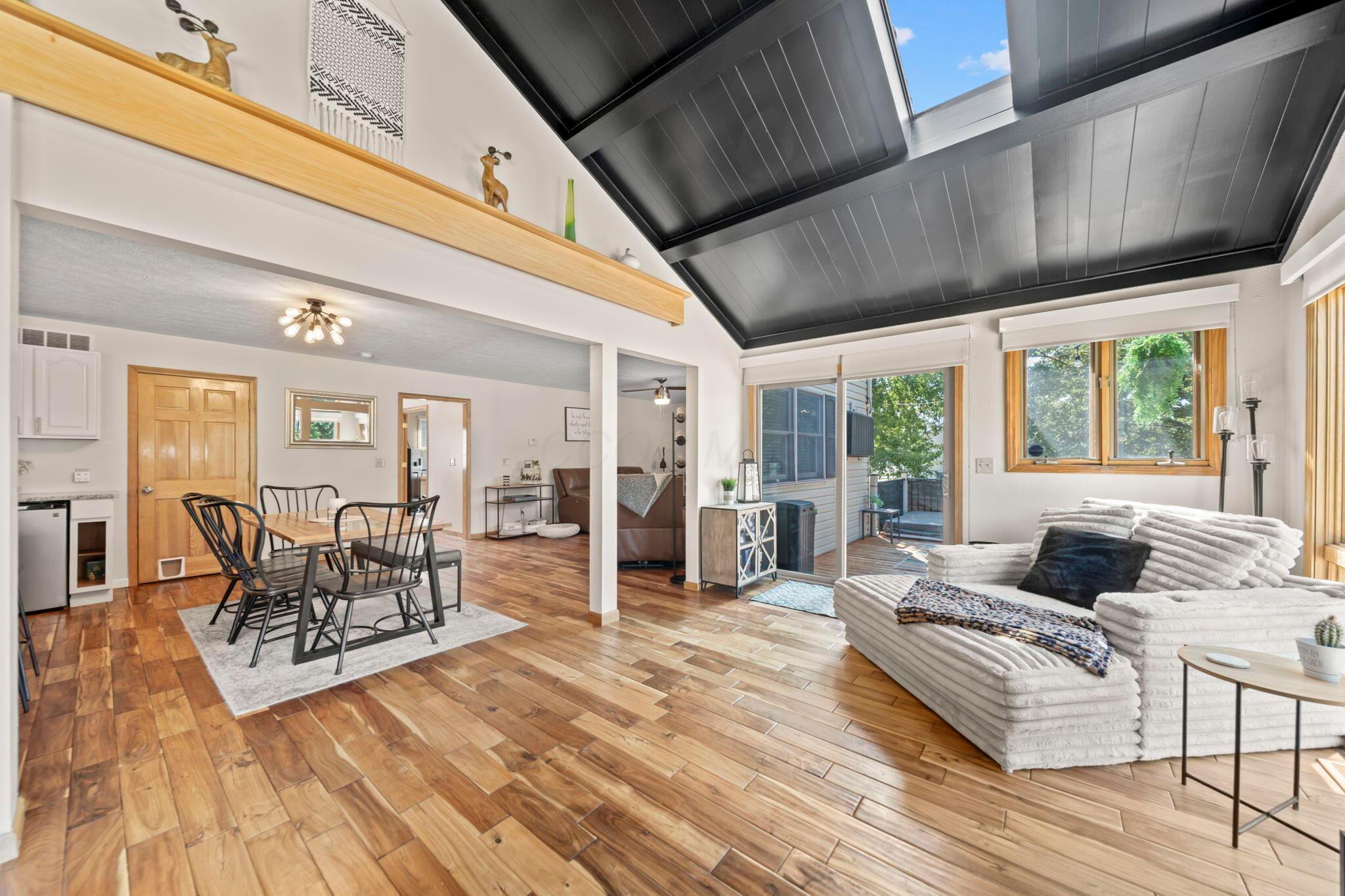 Marion, Ohio, 43302, United States, 4 Bedrooms Bedrooms, ,4 BathroomsBathrooms,Residential,For Sale,1961086