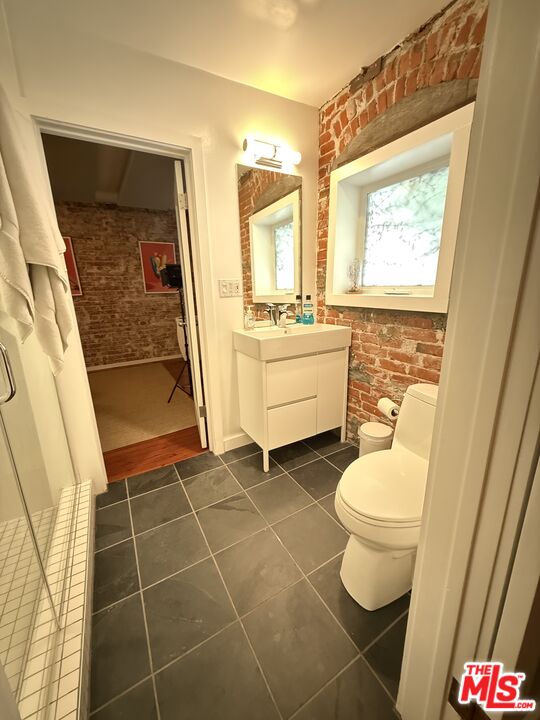 Venice, California, 90291, United States, 2 Bedrooms Bedrooms, ,2 BathroomsBathrooms,Residential,For Sale,1989635