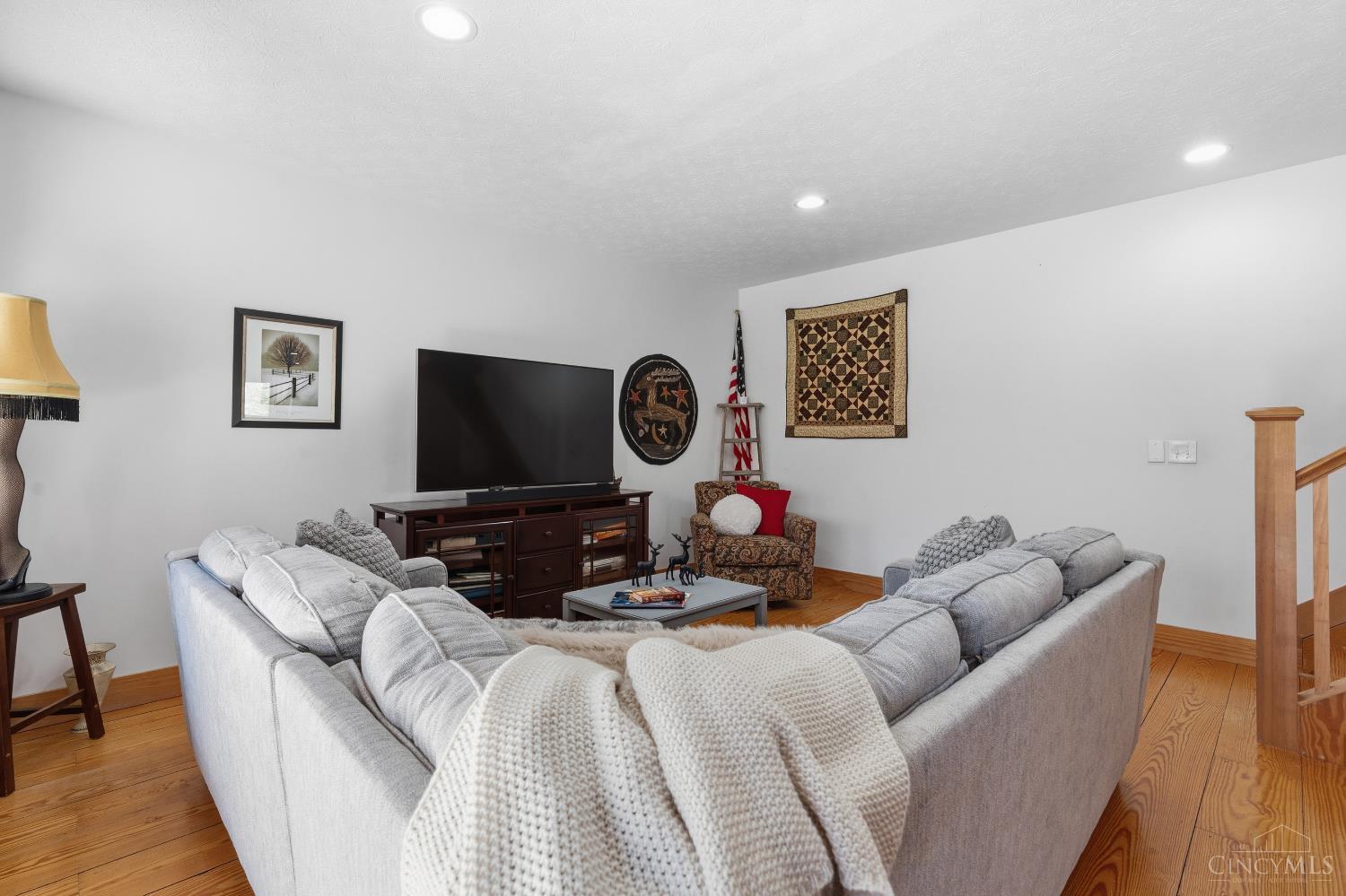 Wilmington, Ohio, 45177, United States, 6 Bedrooms Bedrooms, ,4 BathroomsBathrooms,Residential,For Sale,1989066