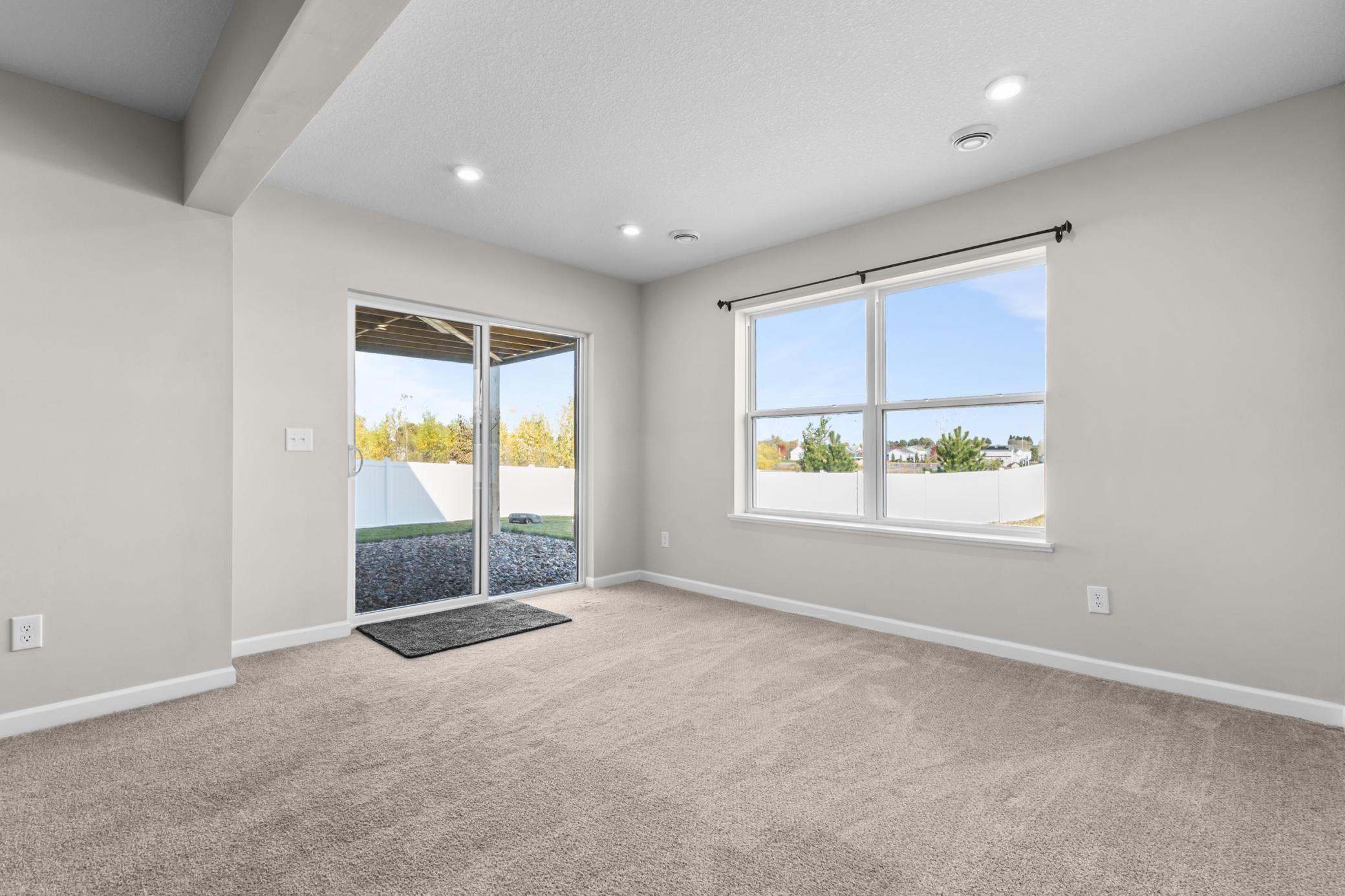 Farmington, Minnesota, 55024, United States, 4 Bedrooms Bedrooms, ,2 BathroomsBathrooms,Residential,For Sale,1991916