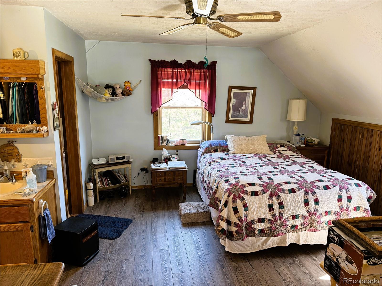 Howard, Colorado, 81223, United States, 2 Bedrooms Bedrooms, ,1 BathroomBathrooms,Residential,For Sale,1869246