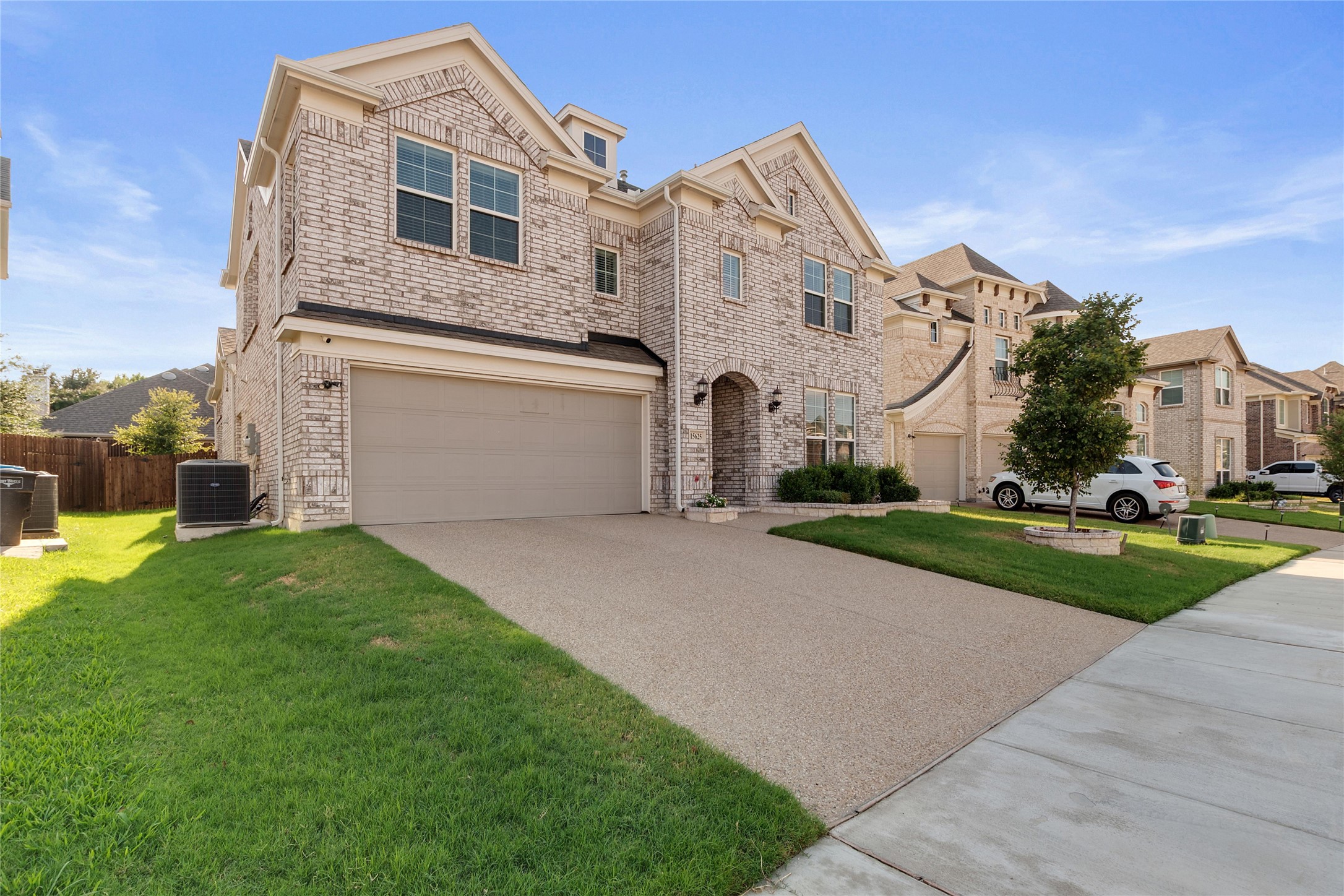 Fort Worth, Texas, 76262, United States, 5 Bedrooms Bedrooms, ,4 BathroomsBathrooms,Residential,For Sale,1917632
