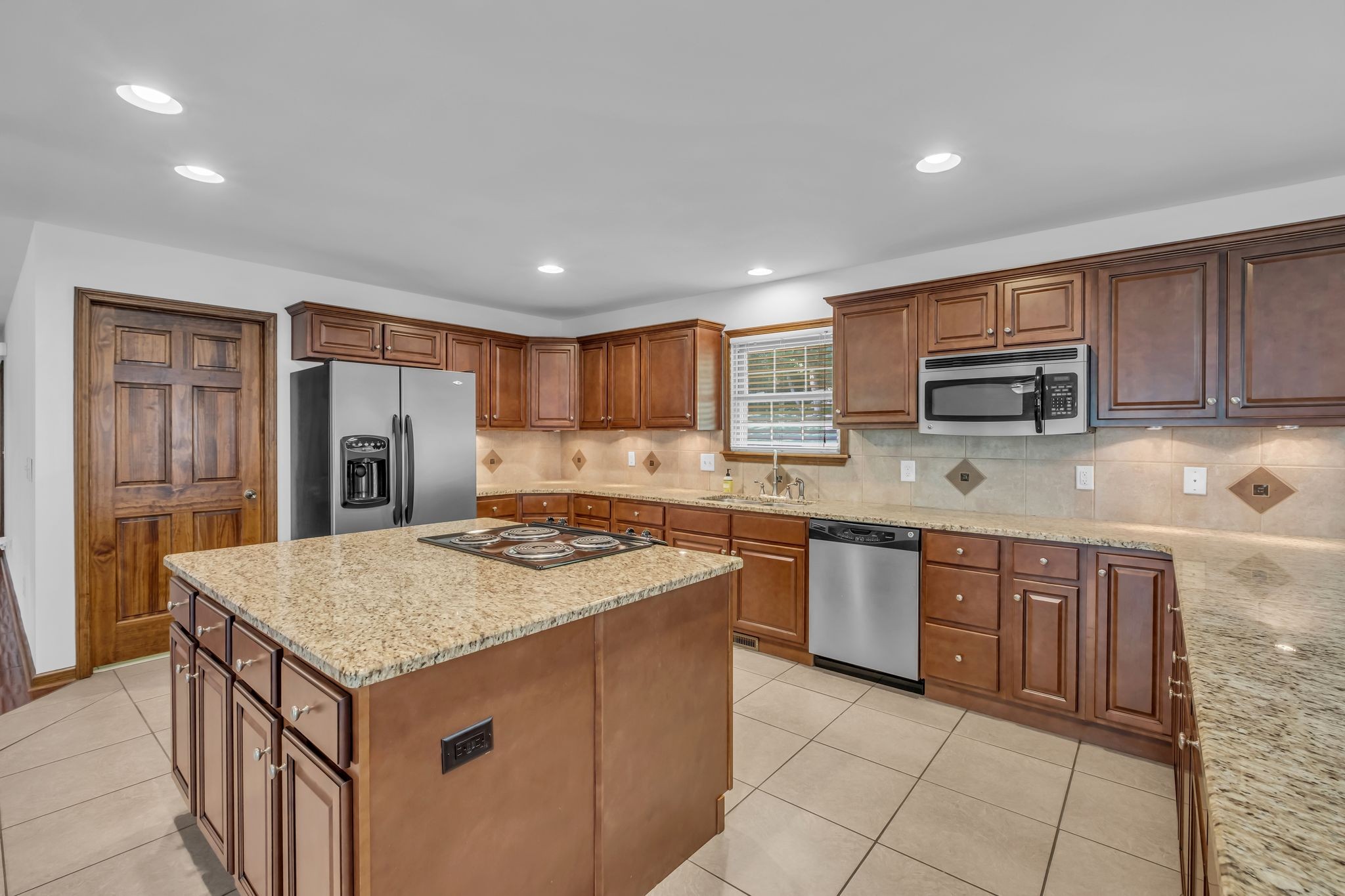 Whites Creek, Tennessee, 37189, United States, 3 Bedrooms Bedrooms, ,3 BathroomsBathrooms,Residential,For Sale,1895173