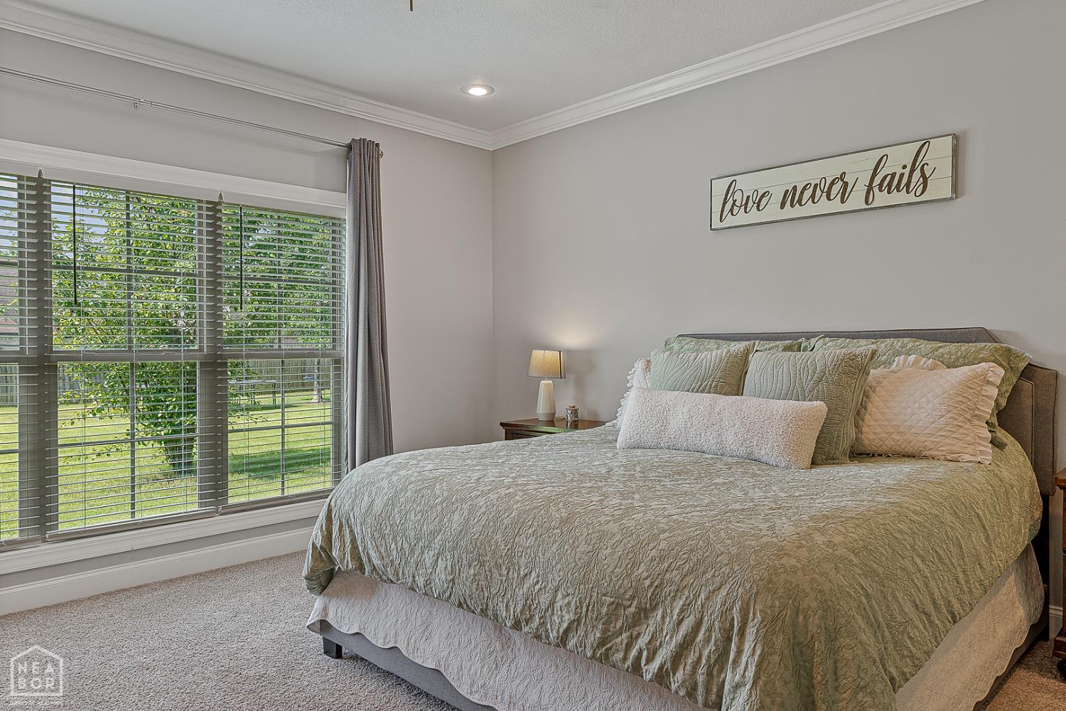 Jonesboro, Arkansas, 72404, United States, 5 Bedrooms Bedrooms, ,4 BathroomsBathrooms,Residential,For Sale,1978378