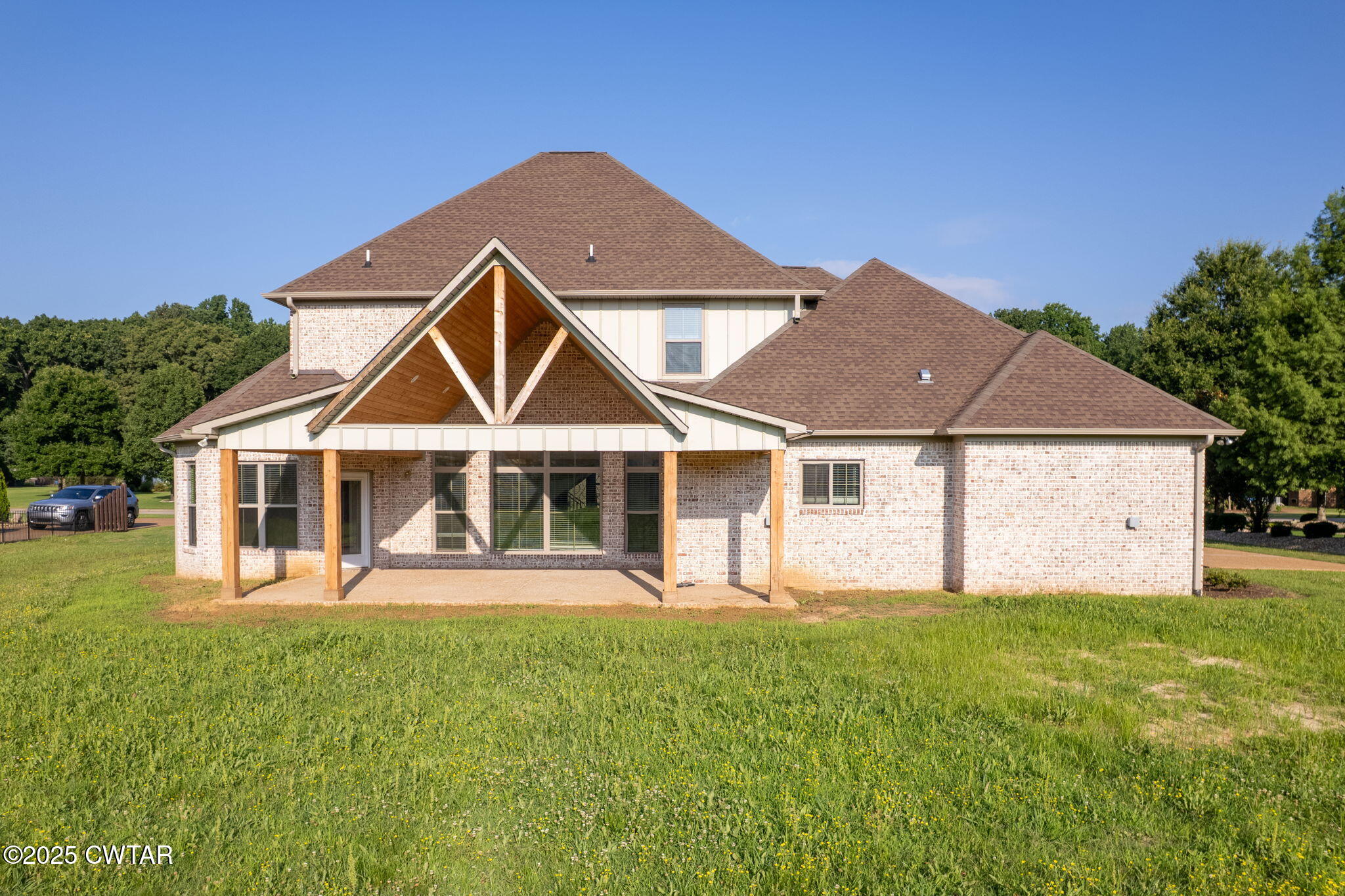 Jackson, Tennessee, 38305, United States, 5 Bedrooms Bedrooms, ,4 BathroomsBathrooms,Residential,For Sale,1868801