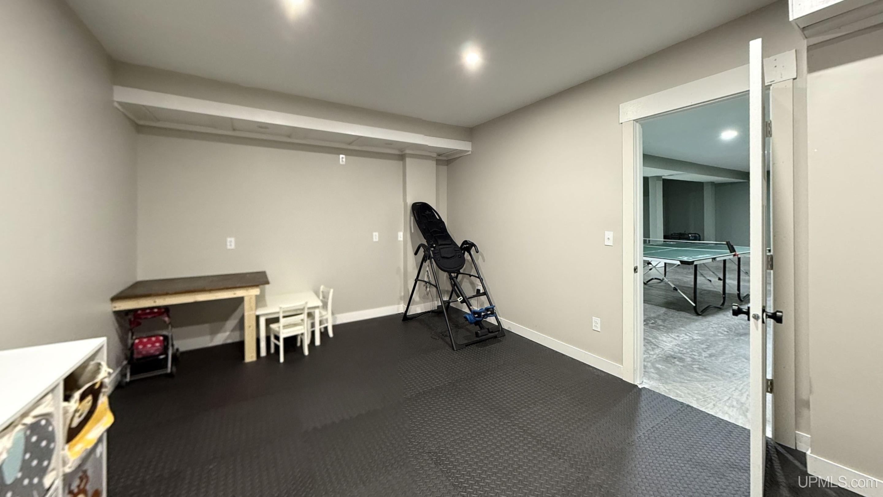 Hancock, Michigan, 49930, United States, 3 Bedrooms Bedrooms, ,3 BathroomsBathrooms,Residential,For Sale,1901071