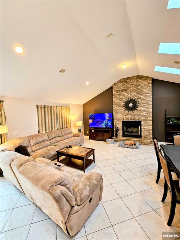 North Arlington, New Jersey, 07071, United States, 3 Bedrooms Bedrooms, ,2 BathroomsBathrooms,Residential,For Sale,1977876