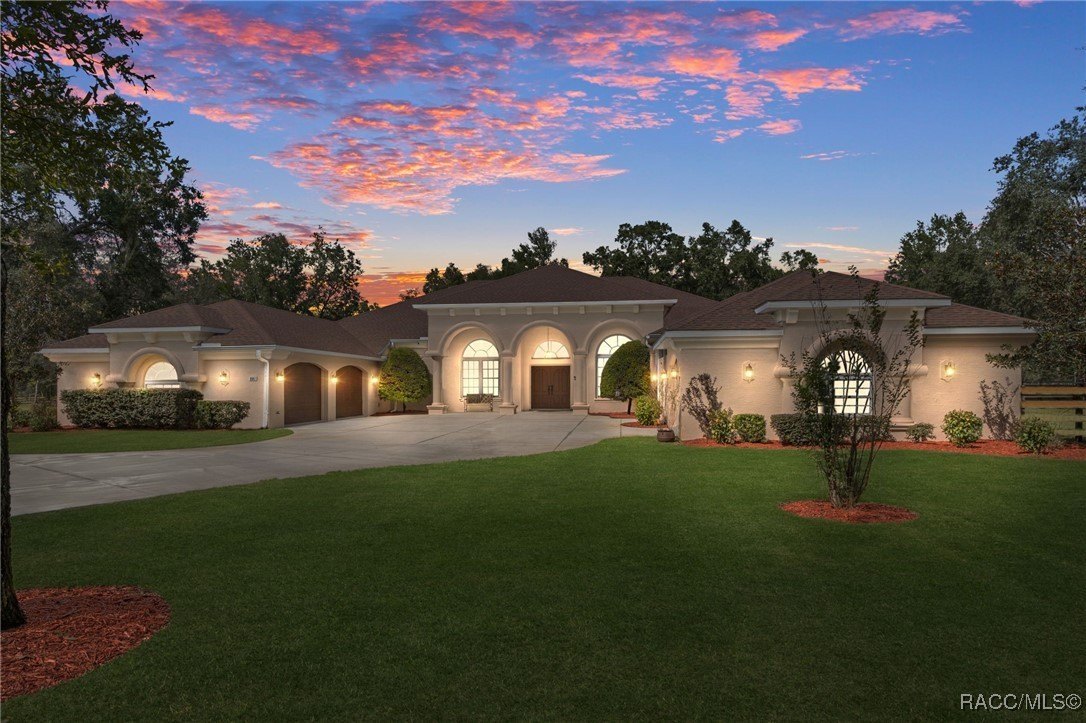 Crystal River, Florida, 34428, United States, 4 Bedrooms Bedrooms, ,4 BathroomsBathrooms,Residential,For Sale,1983688