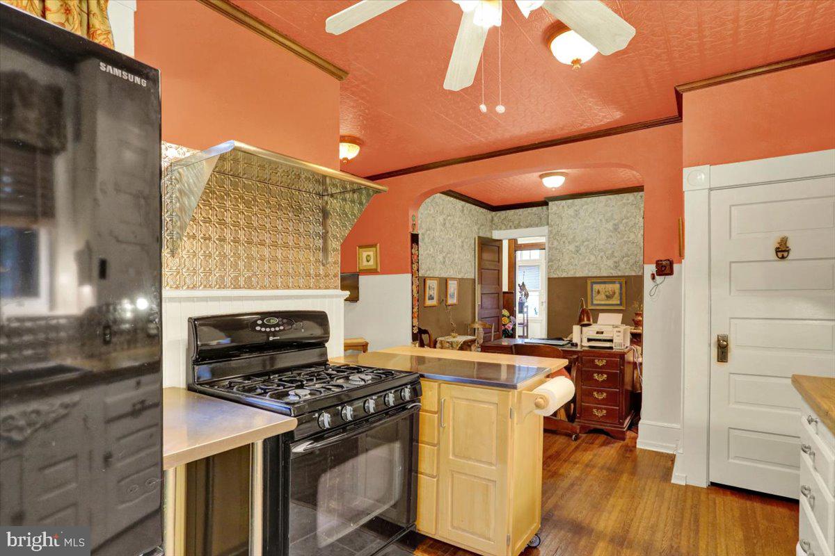 Manheim, Pennsylvania, 17545, United States, 6 Bedrooms Bedrooms, ,8 BathroomsBathrooms,Residential,For Sale,1896454