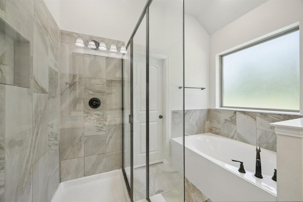 Royse City, Texas, 75189, United States, 4 Bedrooms Bedrooms, ,3 BathroomsBathrooms,Residential,For Sale,1898929