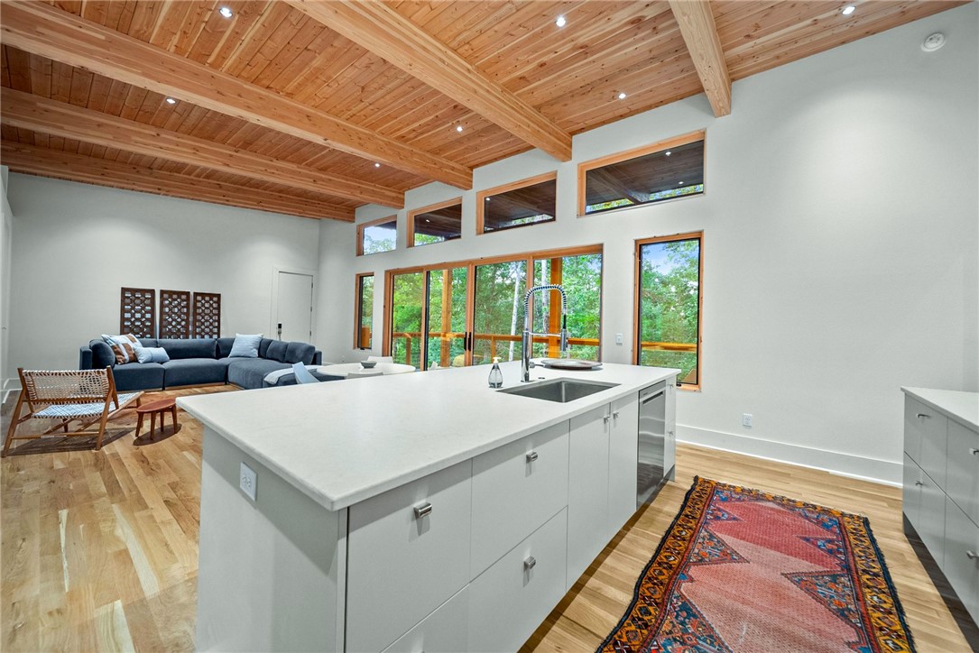 Bella Vista, Arkansas, 72715, United States, 3 Bedrooms Bedrooms, ,4 BathroomsBathrooms,Residential,For Sale,1892067