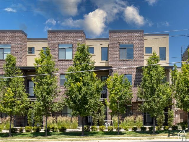 Millcreek, Utah, 84124, United States, 3 Bedrooms Bedrooms, ,4 BathroomsBathrooms,Residential,For Sale,1836337
