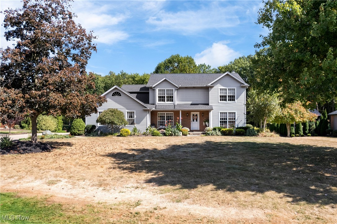 Uniontown, Ohio, 44685, United States, 5 Bedrooms Bedrooms, ,4 BathroomsBathrooms,Residential,For Sale,1947066