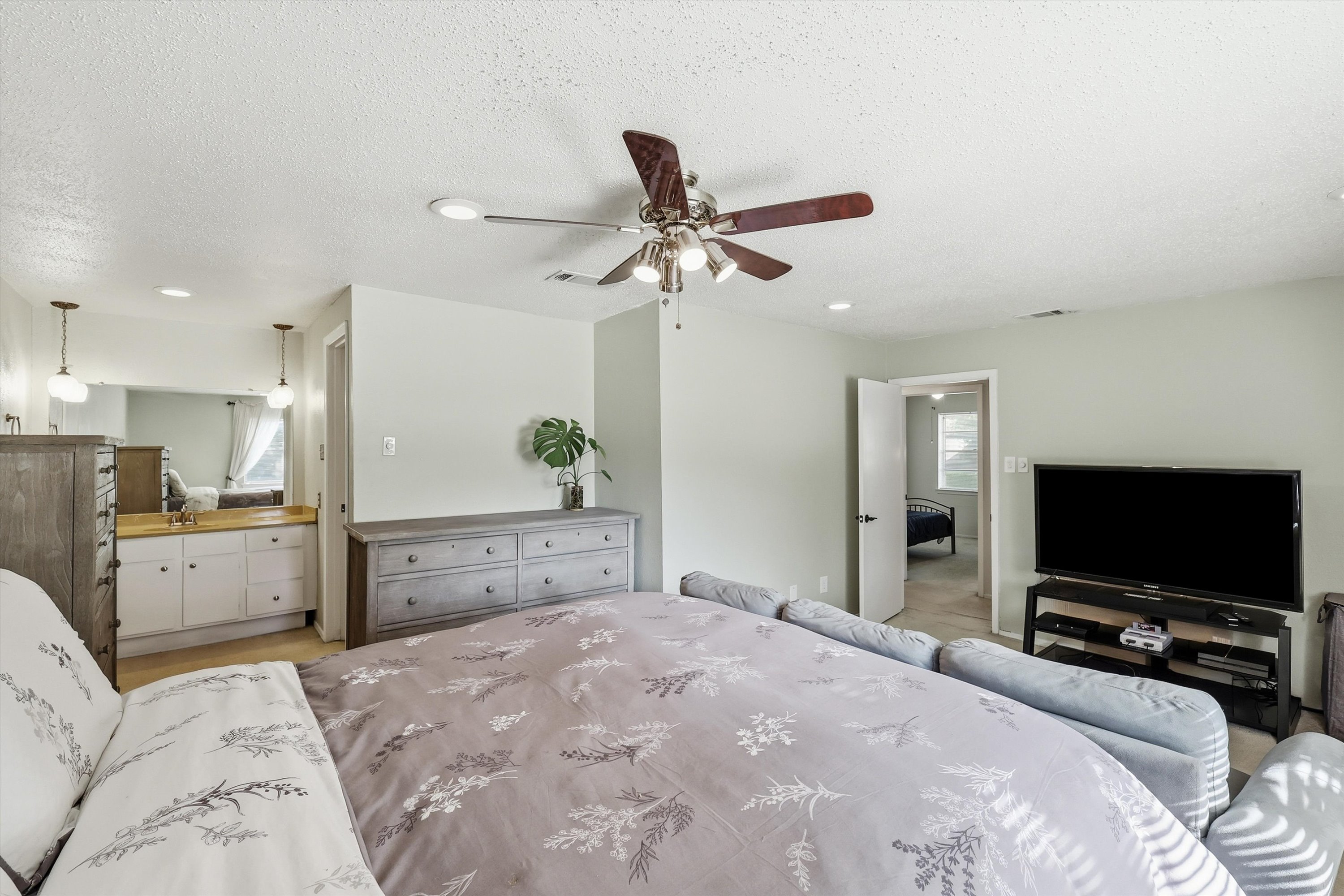  2601 Raintree Drive, Plano, TX, 75074 - 物件實景