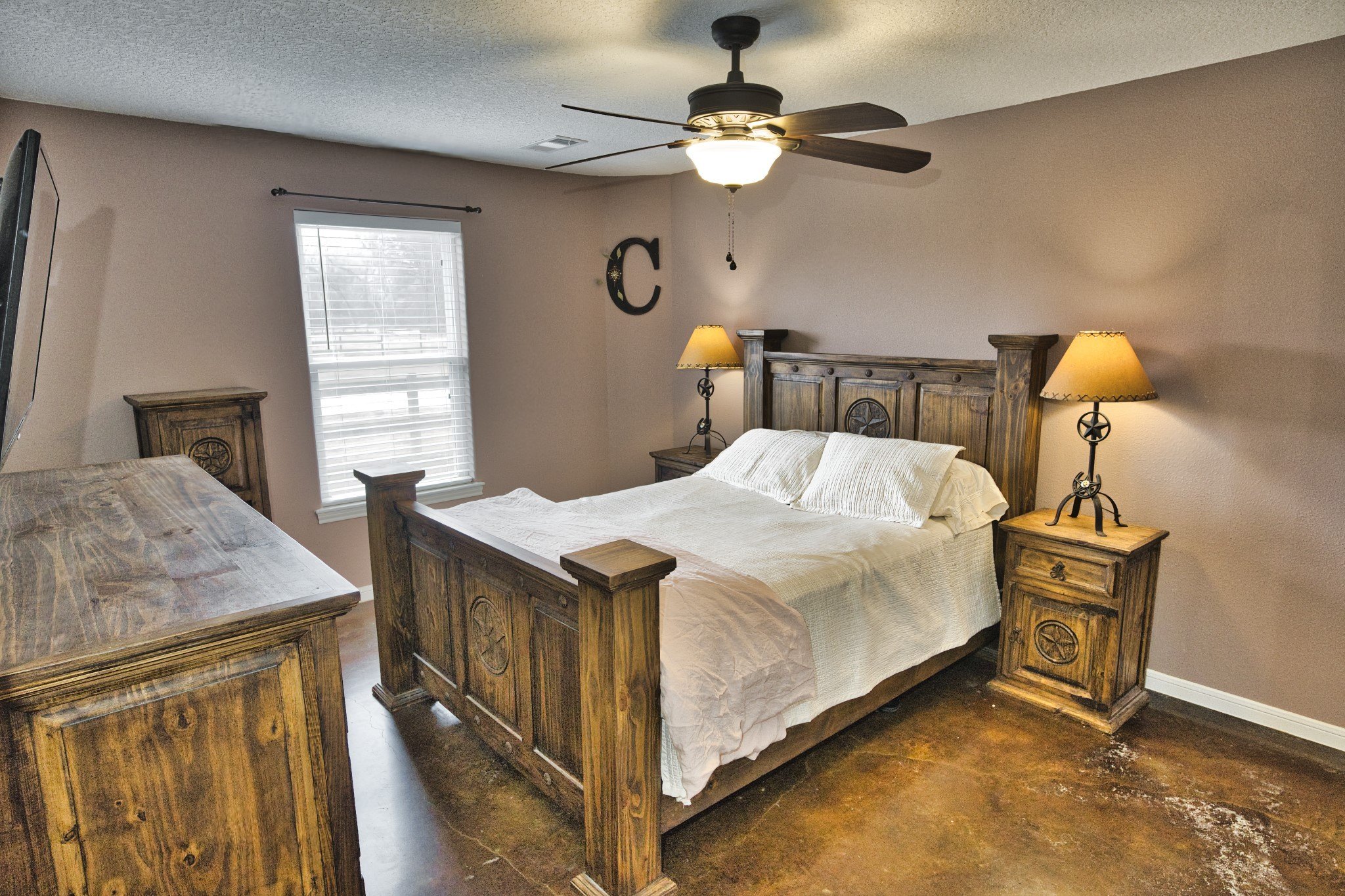 Brazoria, Texas, 77422, United States, 6 Bedrooms Bedrooms, ,6 BathroomsBathrooms,Residential,For Sale,1978625