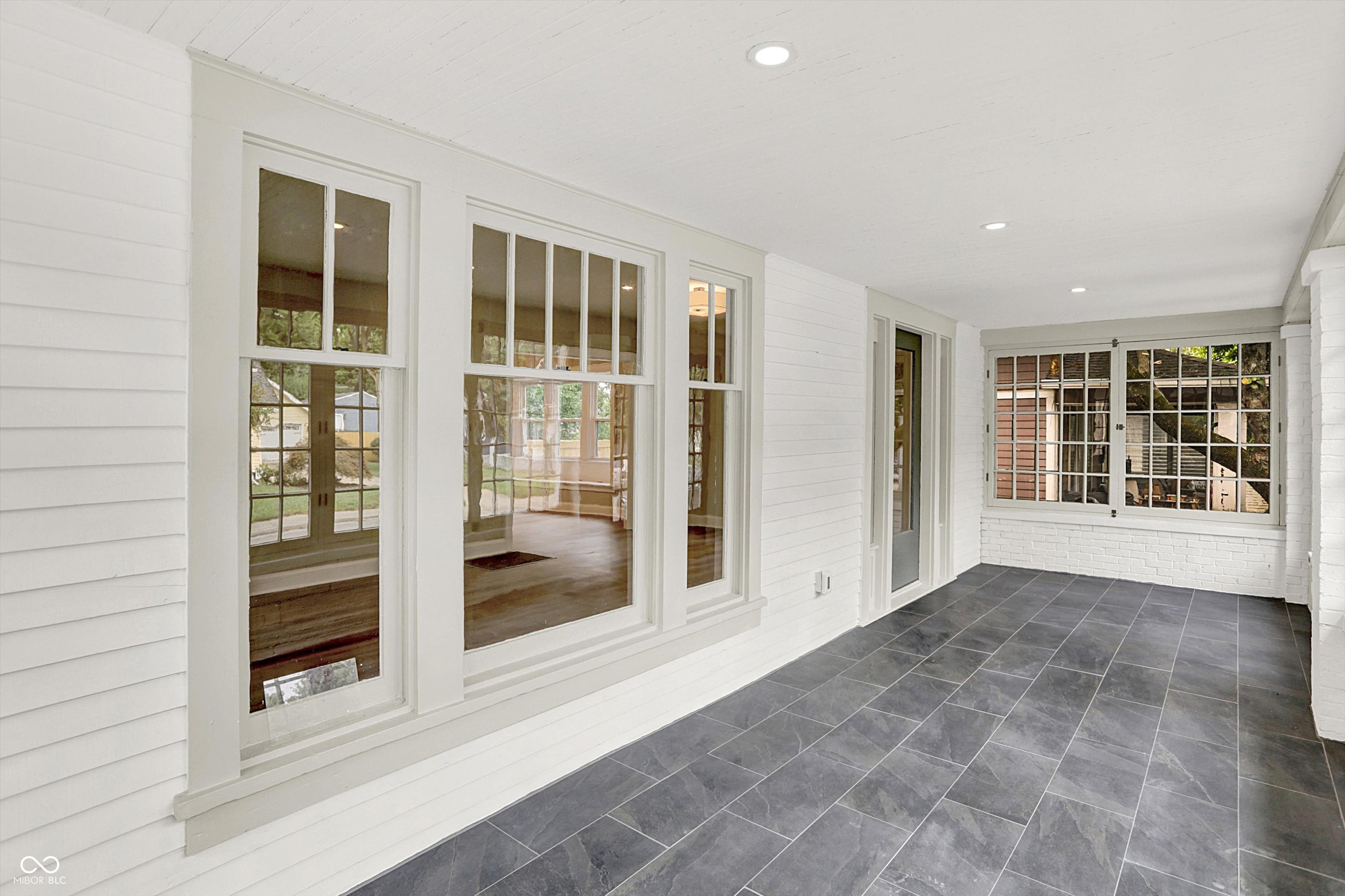 Indianapolis, Indiana, 46205, United States, 3 Bedrooms Bedrooms, ,3 BathroomsBathrooms,Residential,For Sale,1982816