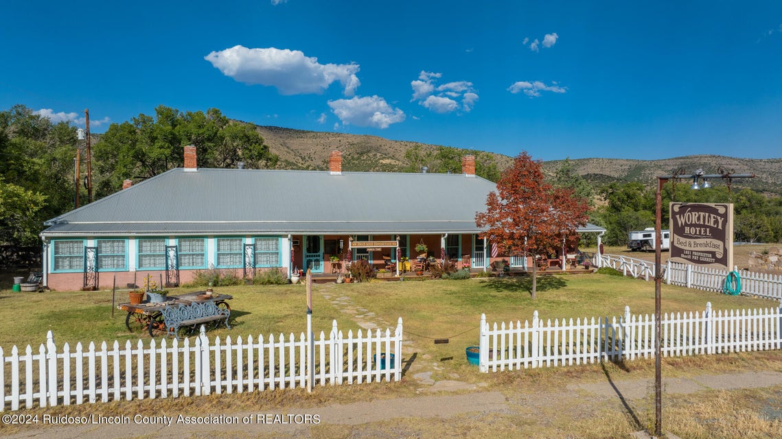 Lincoln, New Mexico, 88338, United States, 7 Bedrooms Bedrooms, ,9 BathroomsBathrooms,Residential,For Sale,1974977