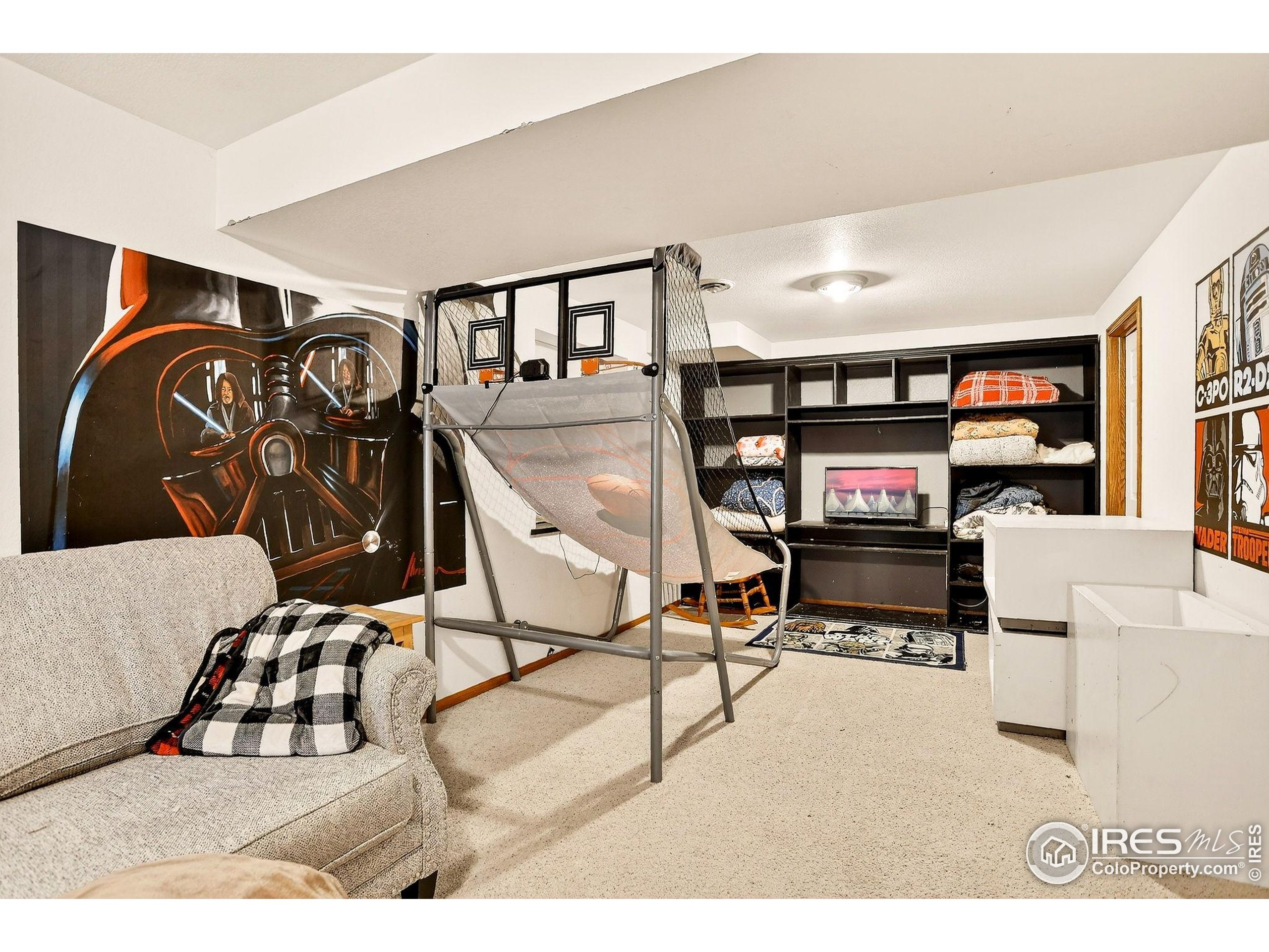 Loveland, Colorado, 80538, United States, 4 Bedrooms Bedrooms, ,4 BathroomsBathrooms,Residential,For Sale,1992882