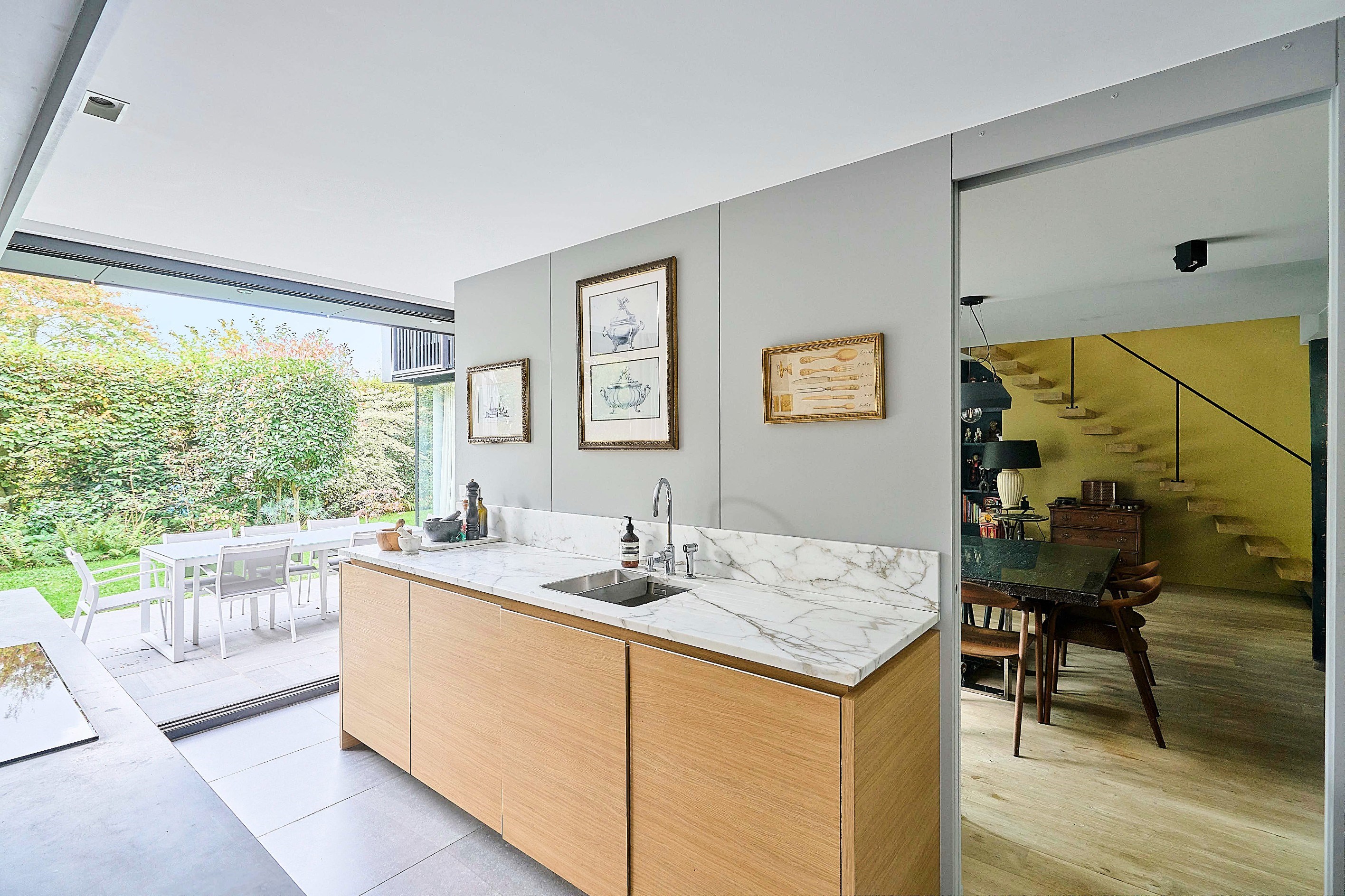  Substantial Semi-Detached Property with High-End Finishes in Louvil - 物件實景