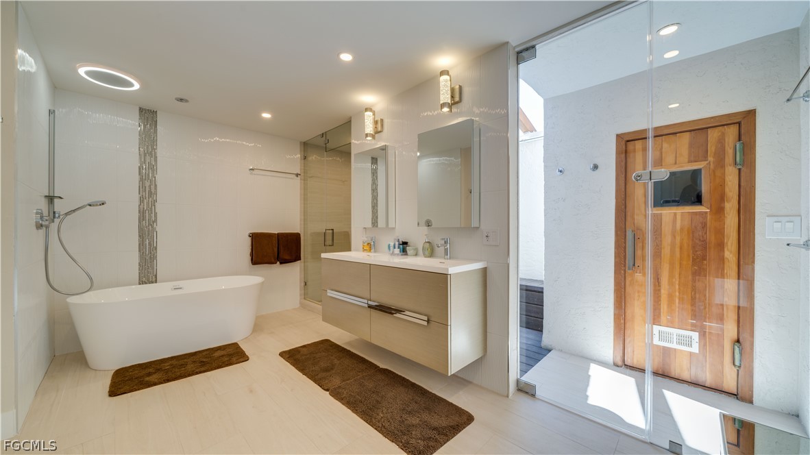 Cape Coral, Florida, 33904, United States, 3 Bedrooms Bedrooms, ,3 BathroomsBathrooms,Residential,For Sale,2020228