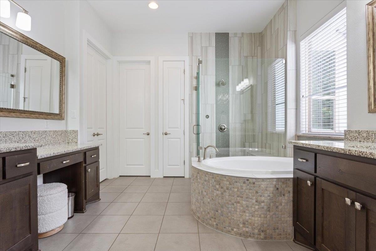 Georgetown, Texas, 78628, United States, 4 Bedrooms Bedrooms, ,4 BathroomsBathrooms,Residential,For Sale,1980574