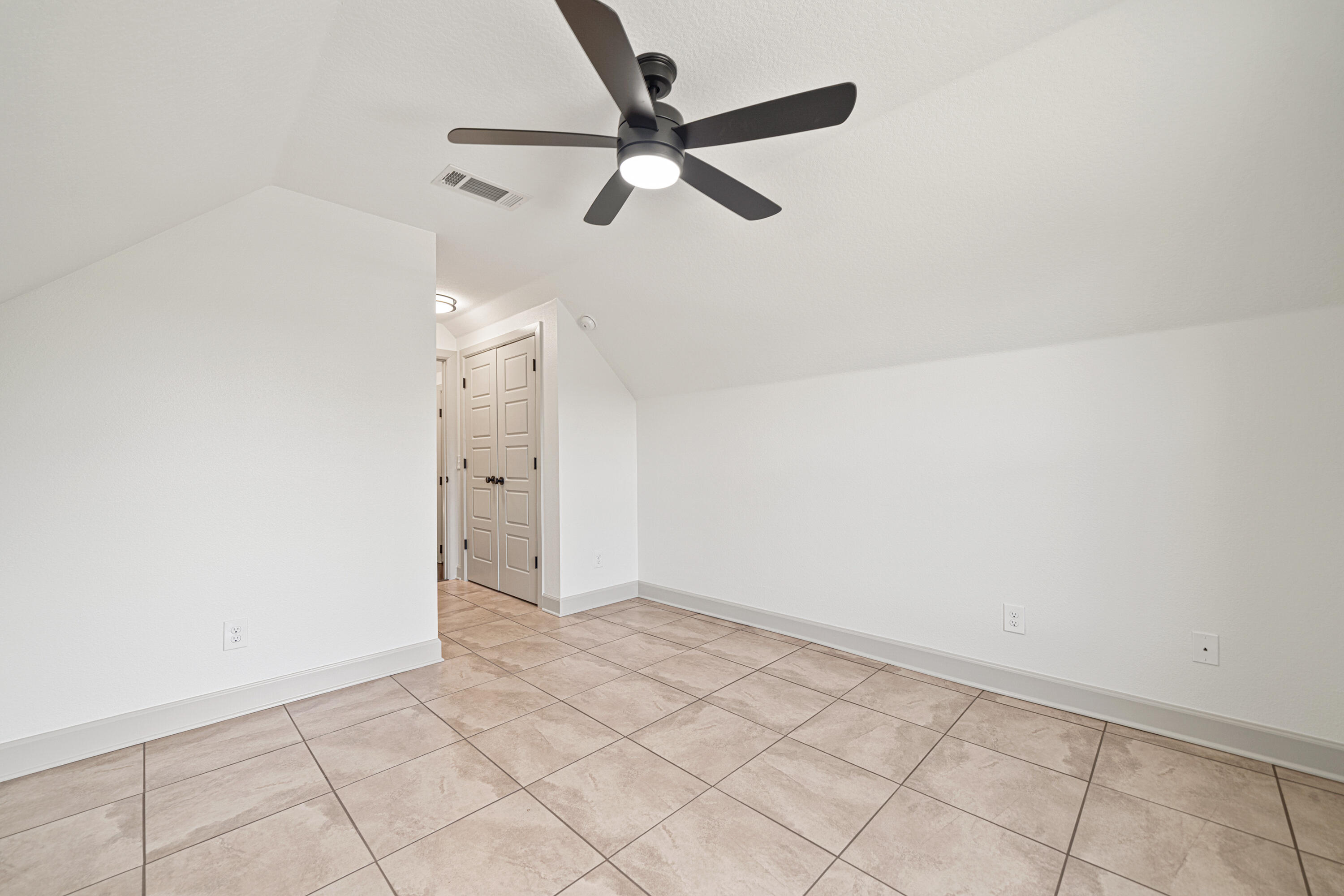 Crestview, Florida, 32536, United States, 5 Bedrooms Bedrooms, ,5 BathroomsBathrooms,Residential,For Sale,1906296