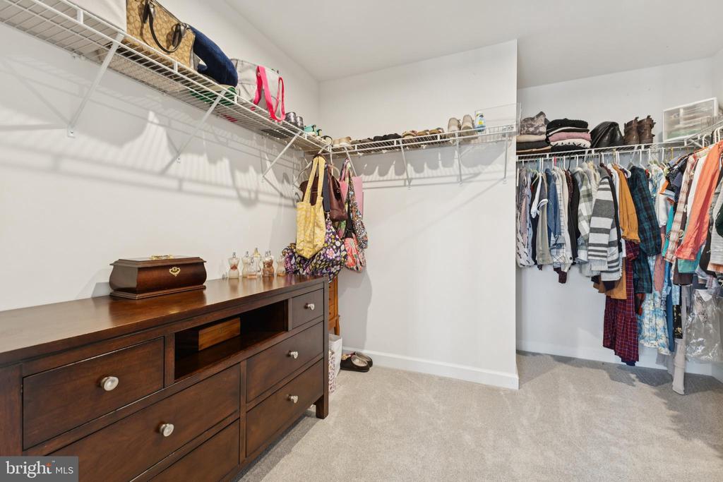 Alexandria, Virginia, 22306, United States, 3 Bedrooms Bedrooms, ,4 BathroomsBathrooms,Residential,For Sale,2019701