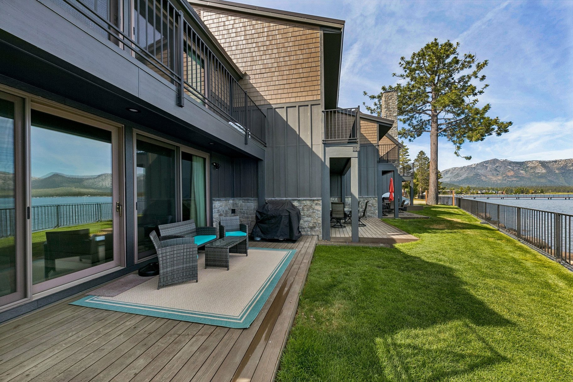  LAKEFRONT LIVING IN TAHOE KEYS - 物件實景