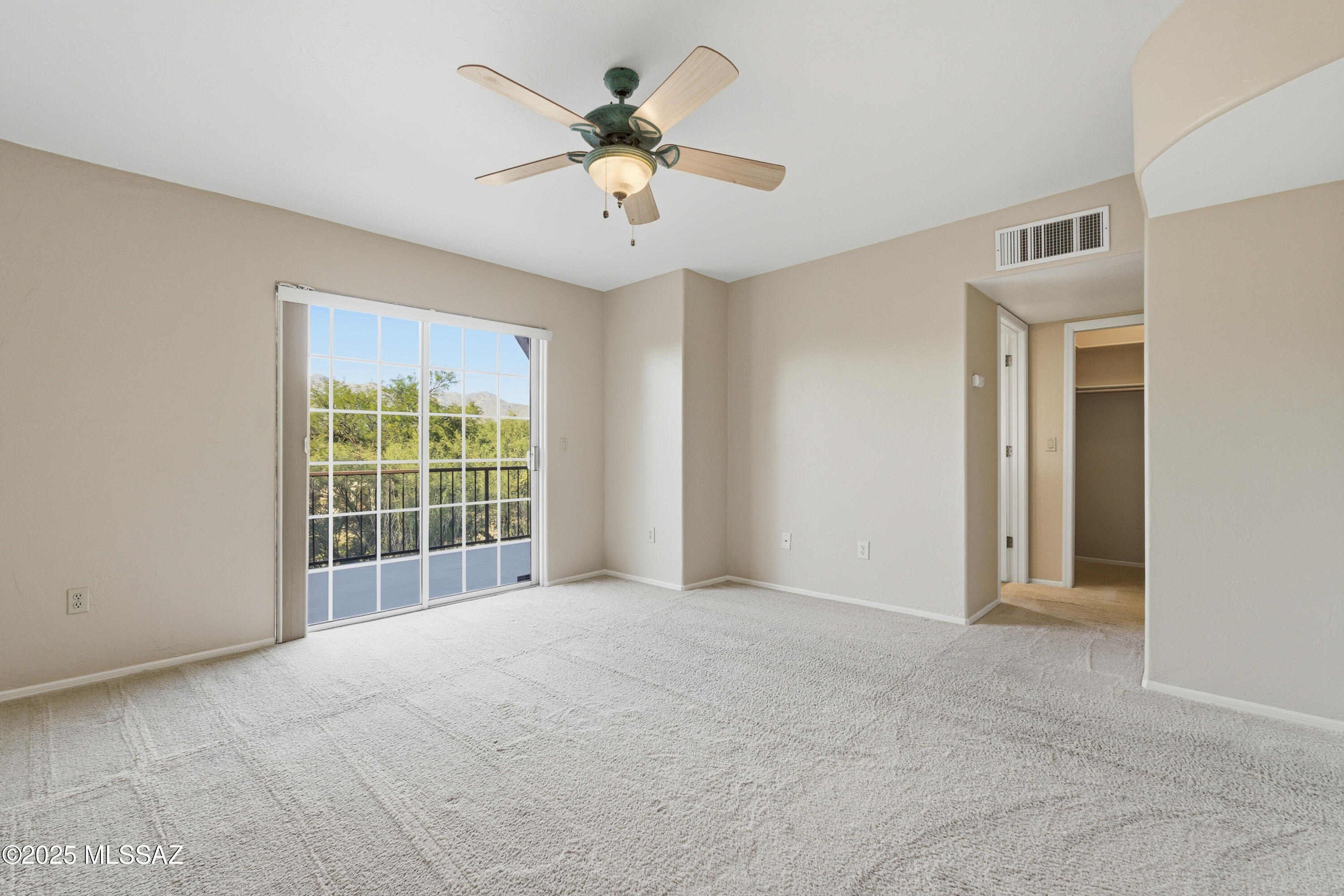 Tucson, Arizona, 85712, United States, 4 Bedrooms Bedrooms, ,3 BathroomsBathrooms,Residential,For Sale,1989179