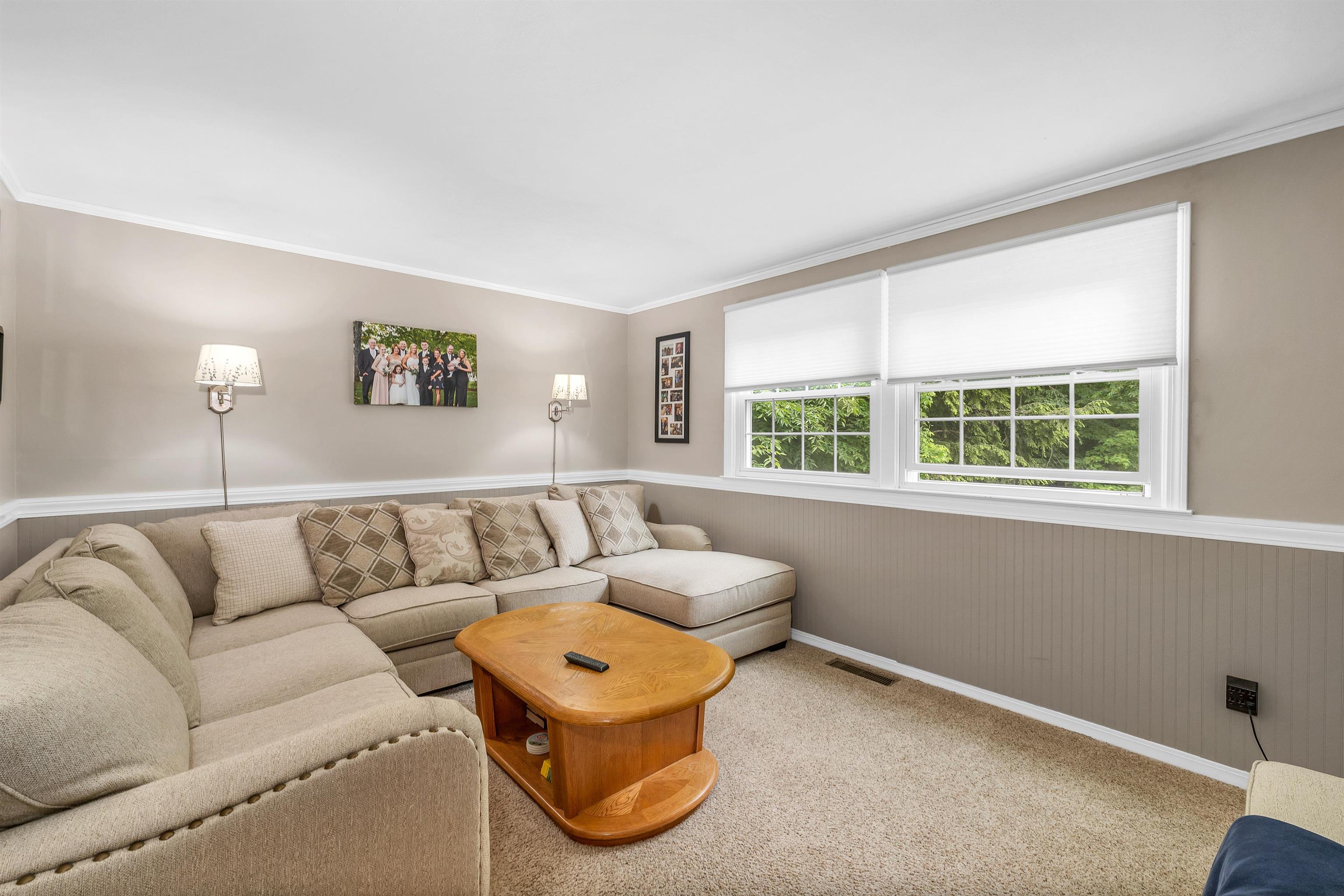 Gilford, New Hampshire, 03249, United States, 4 Bedrooms Bedrooms, ,2 BathroomsBathrooms,Residential,For Sale,1875649
