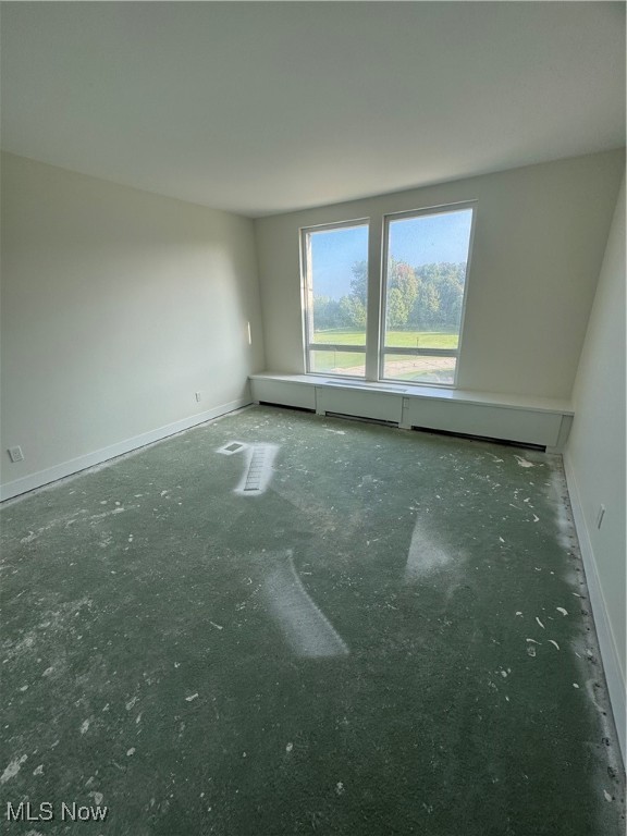 Bratenahl, Ohio, 44108, United States, 2 Bedrooms Bedrooms, ,3 BathroomsBathrooms,Residential,For Sale,1987332