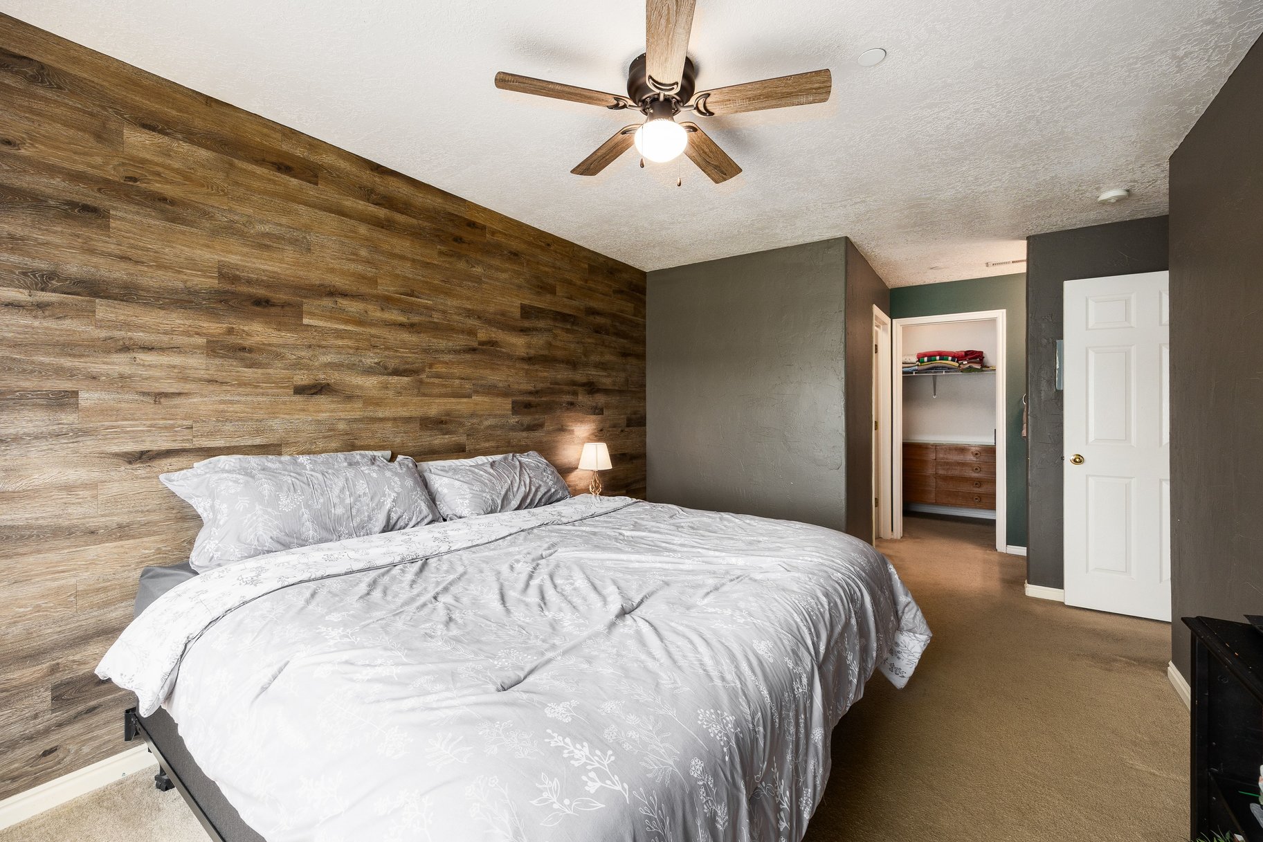  Quiet 3-Bed Condo Near Schools & Parks - 物件實景