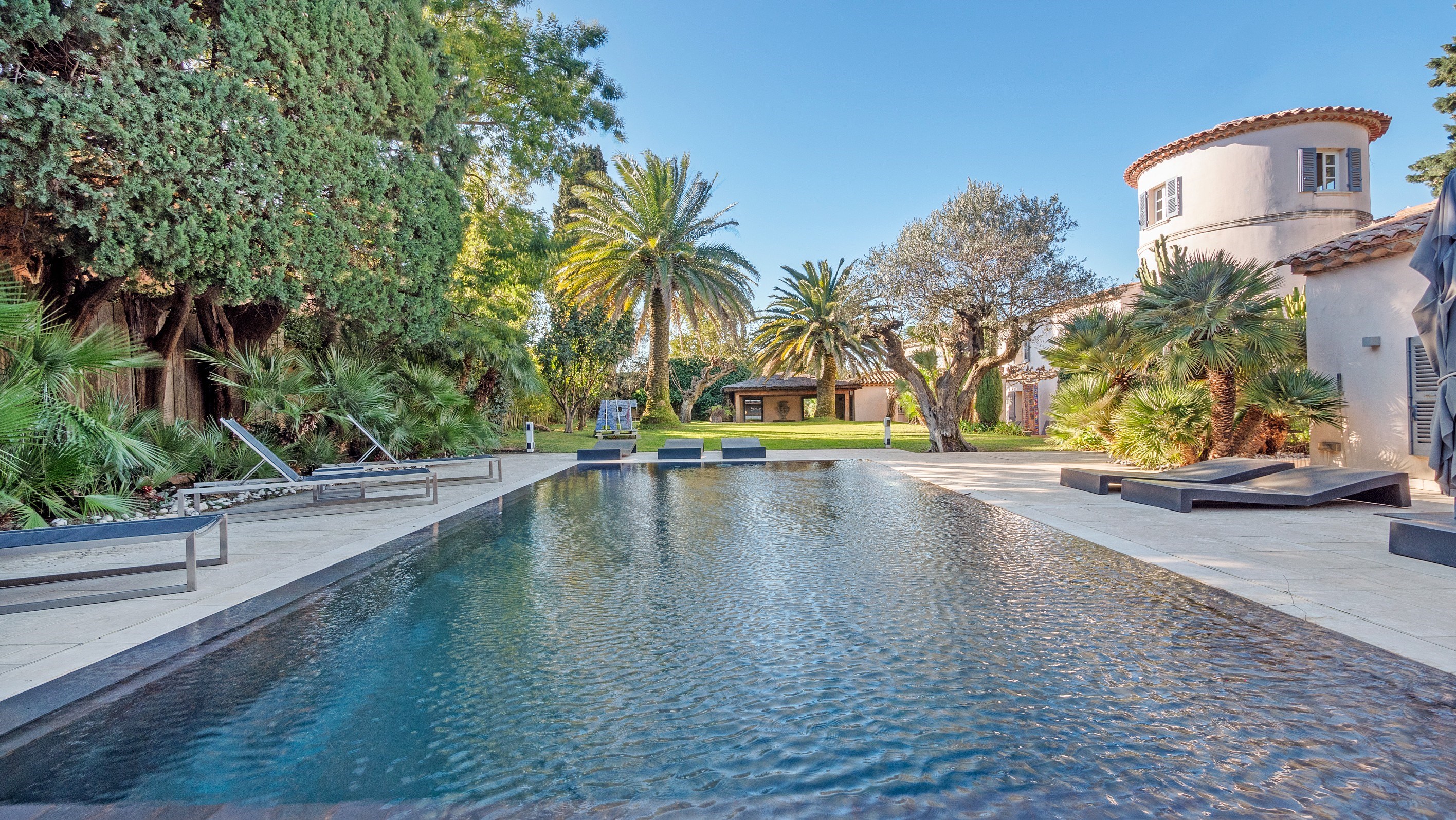  Saint-Tropez charming character property with pool steps from Place des Lices - 物件實景