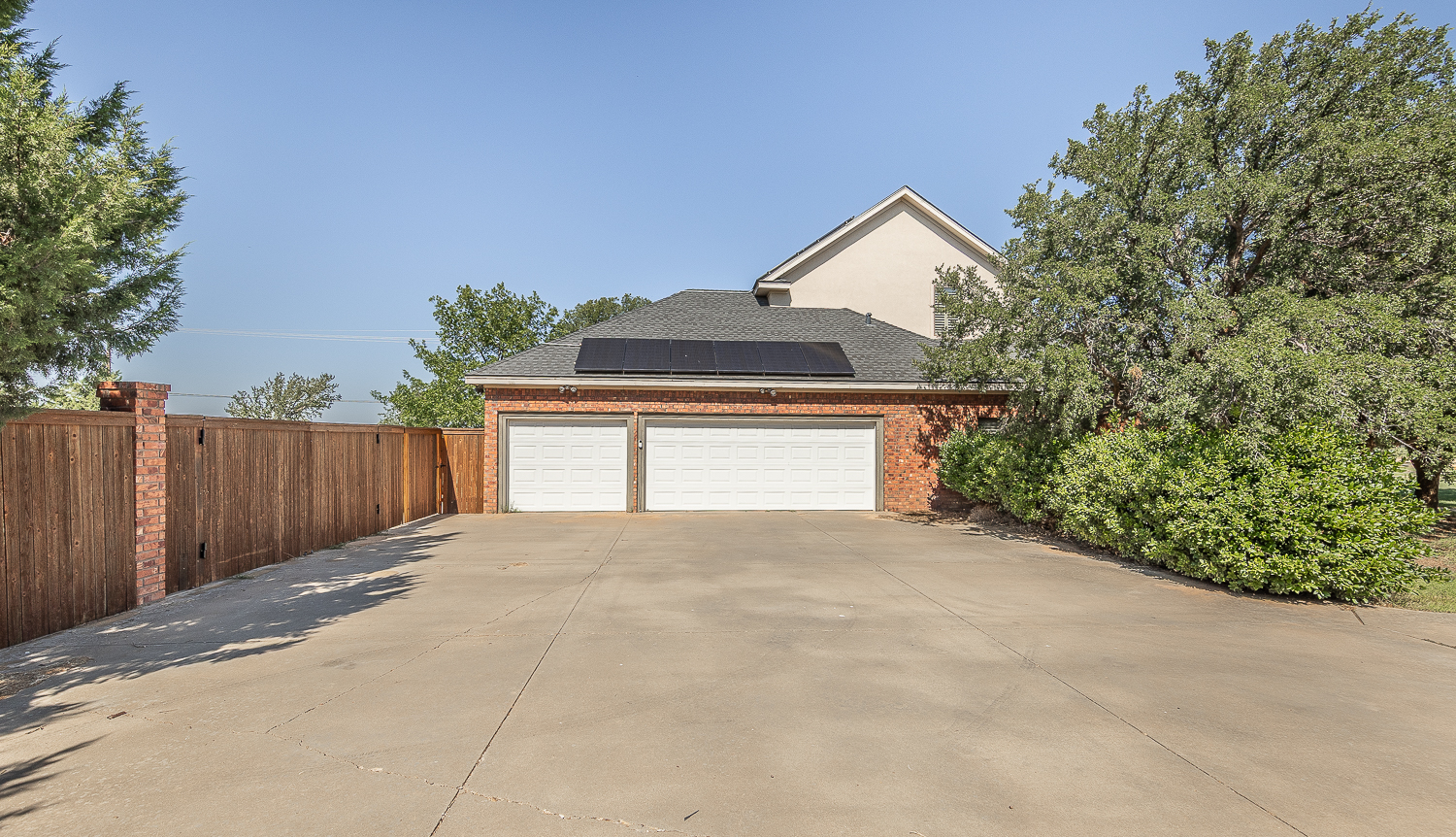 Lubbock, Texas, 79424, United States, 4 Bedrooms Bedrooms, ,5 BathroomsBathrooms,Residential,For Sale,1934203