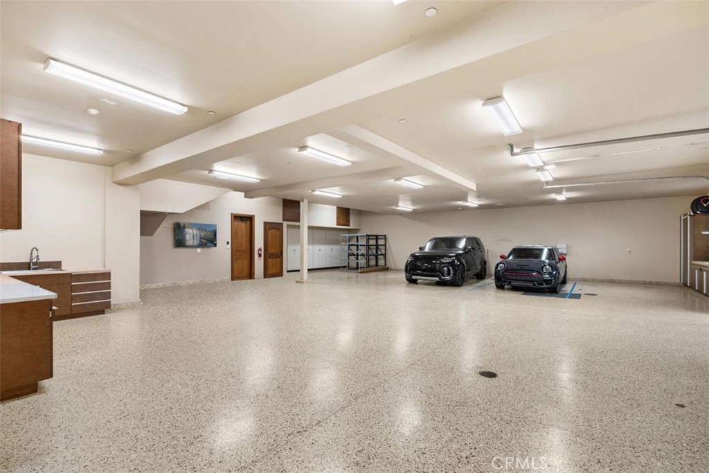 Irvine, California, 92603, United States, 6 Bedrooms Bedrooms, ,8 BathroomsBathrooms,Residential,For Sale,1840658
