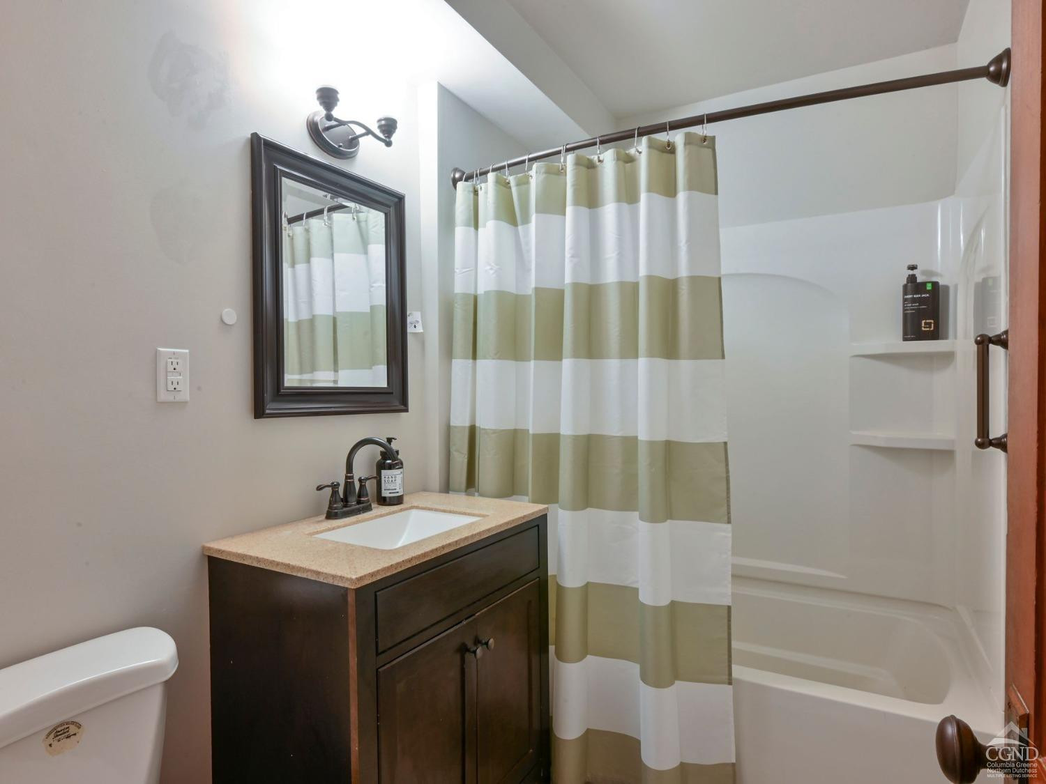 Windham, New York, 12496, United States, 8 Bedrooms Bedrooms, ,4 BathroomsBathrooms,Residential,For Sale,1907354