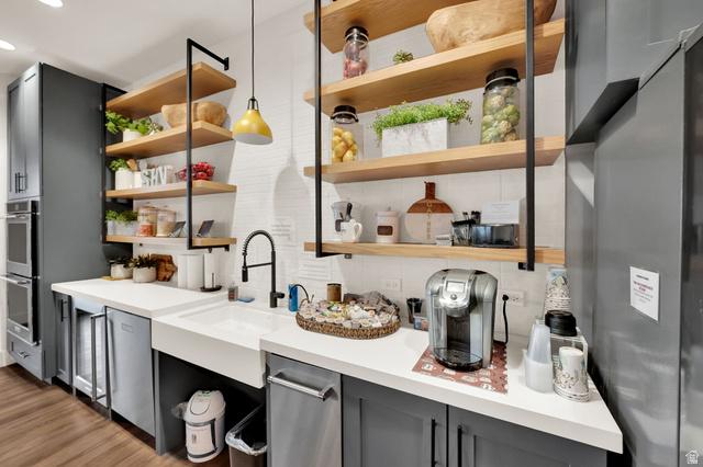 South Jordan, Utah, 84009, United States, 3 Bedrooms Bedrooms, ,3 BathroomsBathrooms,Residential,For Sale,2005216