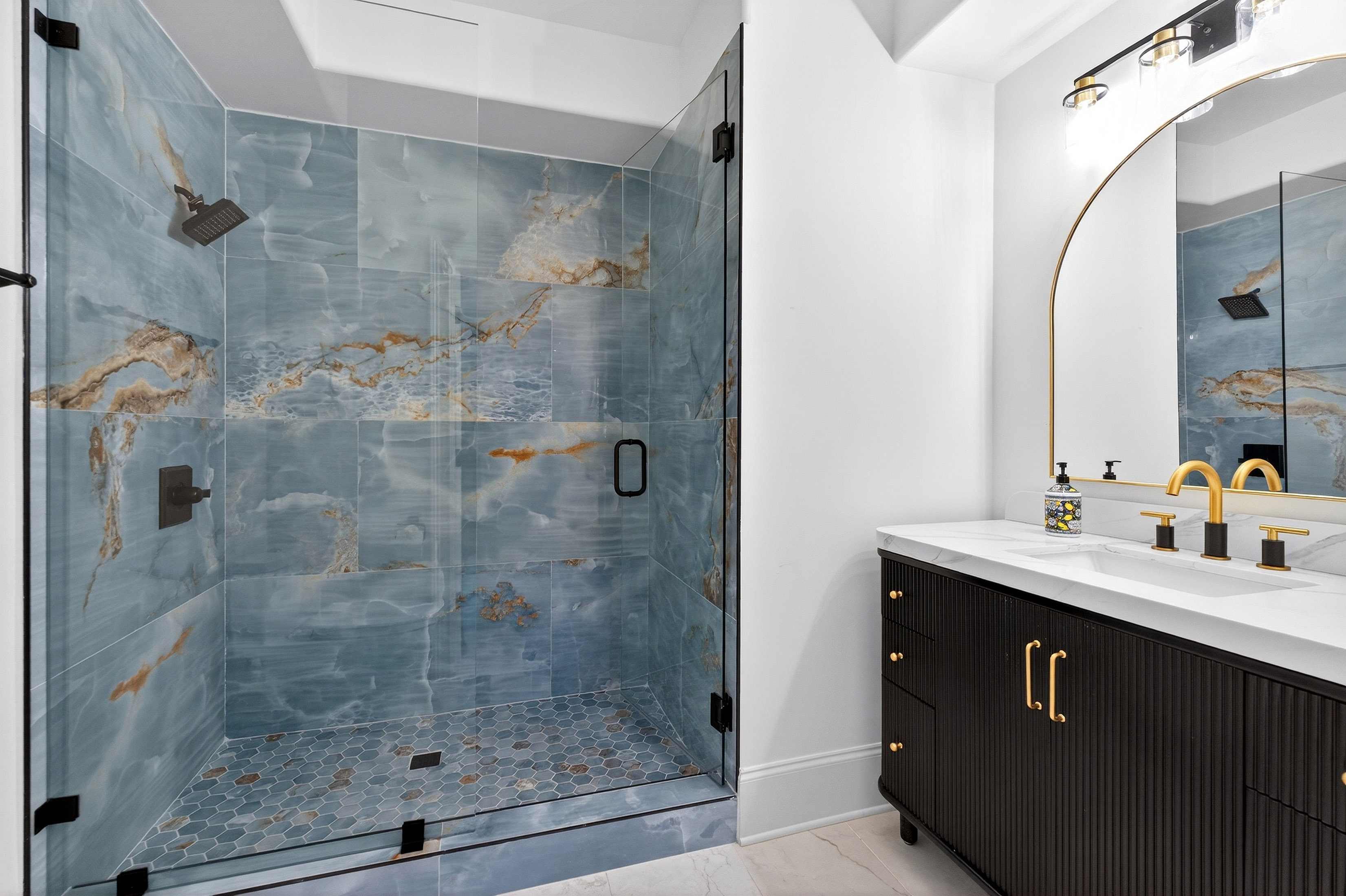  Elegant Home Offering Luxury, Functionality, and Privacy - 物件實景
