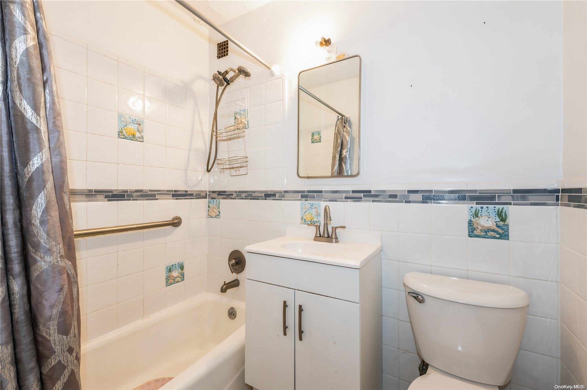 1019 Van Siclen Avenu, 4D, Brooklyn, New York, 11207, United States, 3 Bedrooms Bedrooms, ,2 BathroomsBathrooms,Residential,For Sale,1019 Van Siclen Avenu , 4D,1611699