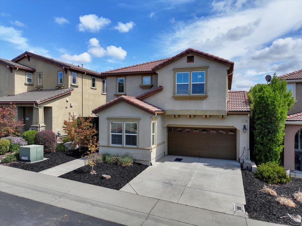Folsom, California, 95630, United States, 4 Bedrooms Bedrooms, ,3 BathroomsBathrooms,Residential,For Sale,1948899