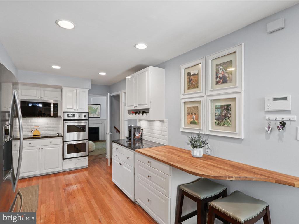 Springfield, Virginia, 22152, United States, 4 Bedrooms Bedrooms, ,3 BathroomsBathrooms,Residential,For Sale,1921904