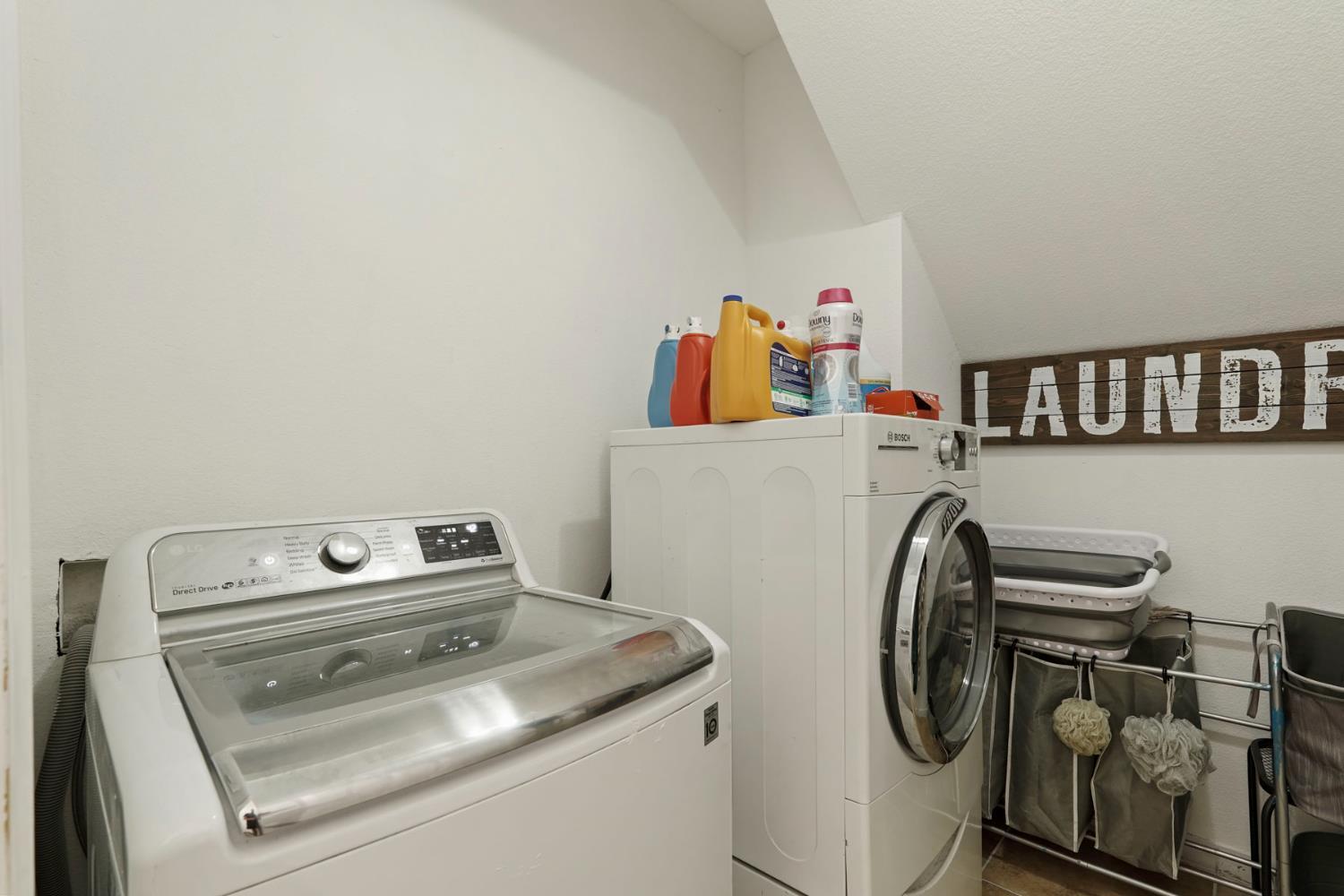 Antioch, California, 94531, United States, 6 Bedrooms Bedrooms, ,3 BathroomsBathrooms,Residential,For Sale,2005490