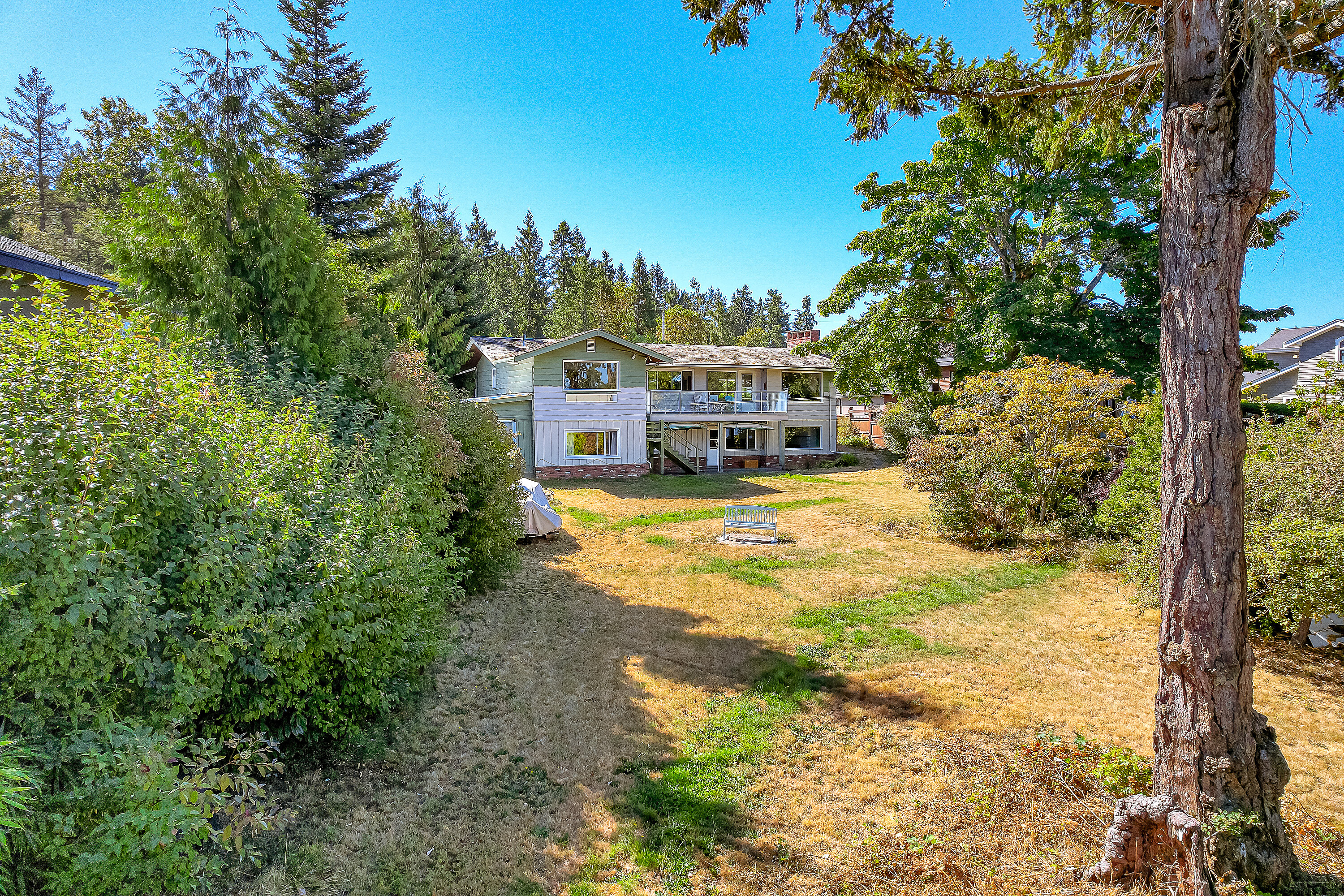  Prime Waterfront Home - 物件實景