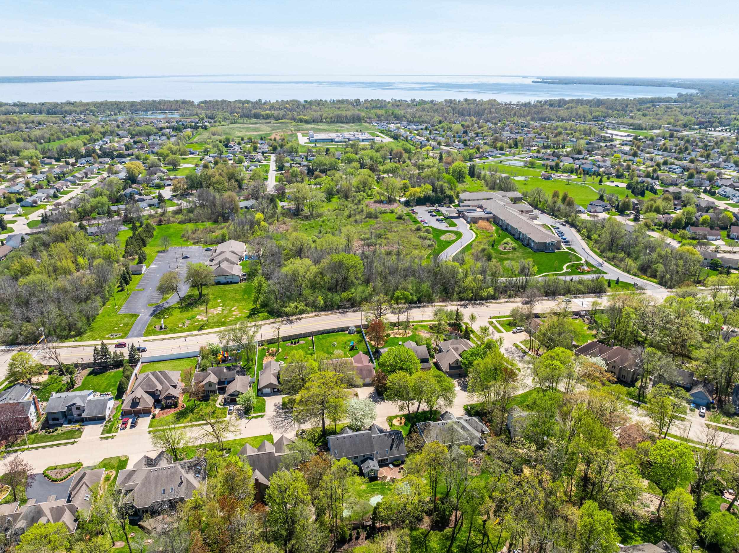 Appleton, Wisconsin, 54915, United States, 4 Bedrooms Bedrooms, ,4 BathroomsBathrooms,Residential,For Sale,1921997