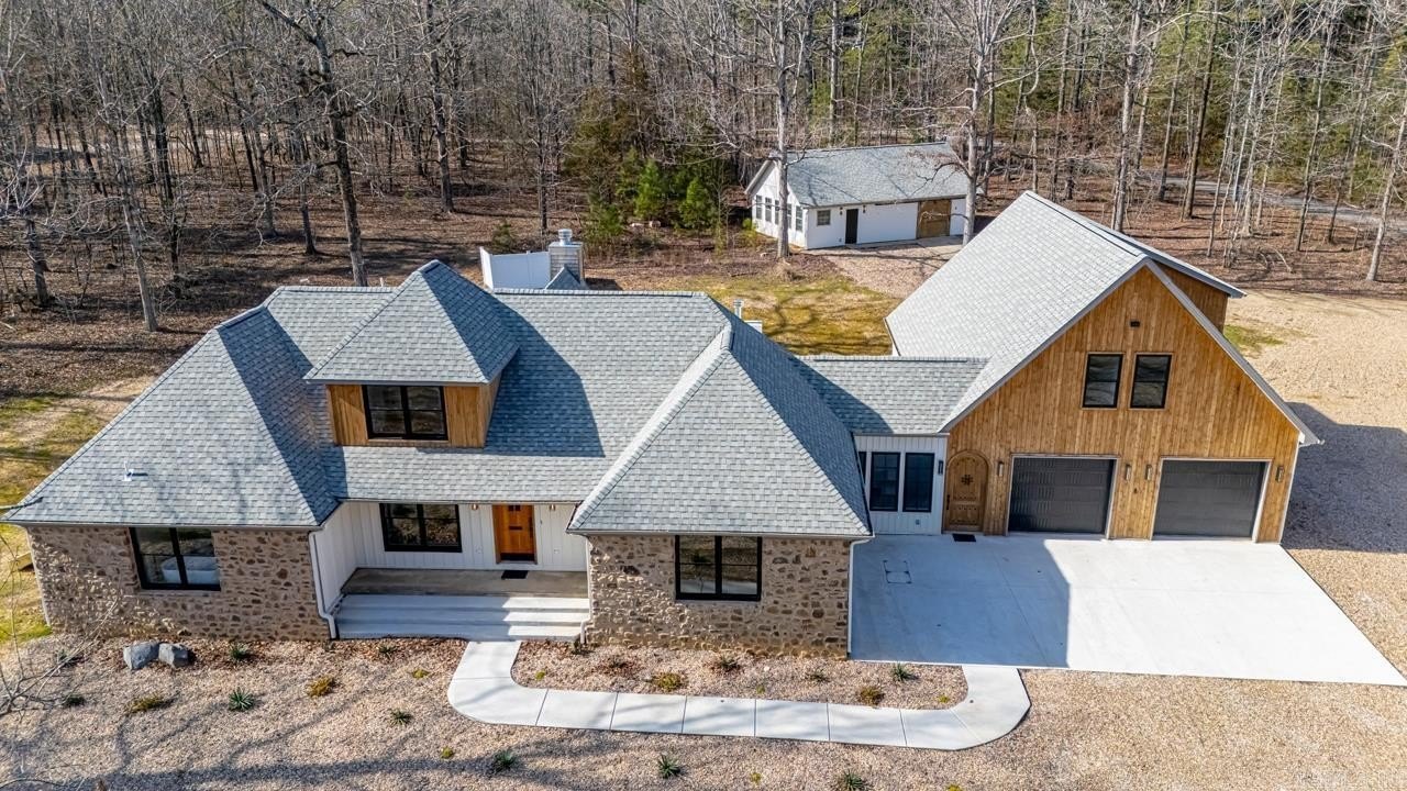 Alexander, Arkansas, 72002, United States, 6 Bedrooms Bedrooms, ,4 BathroomsBathrooms,Residential,For Sale,1986136